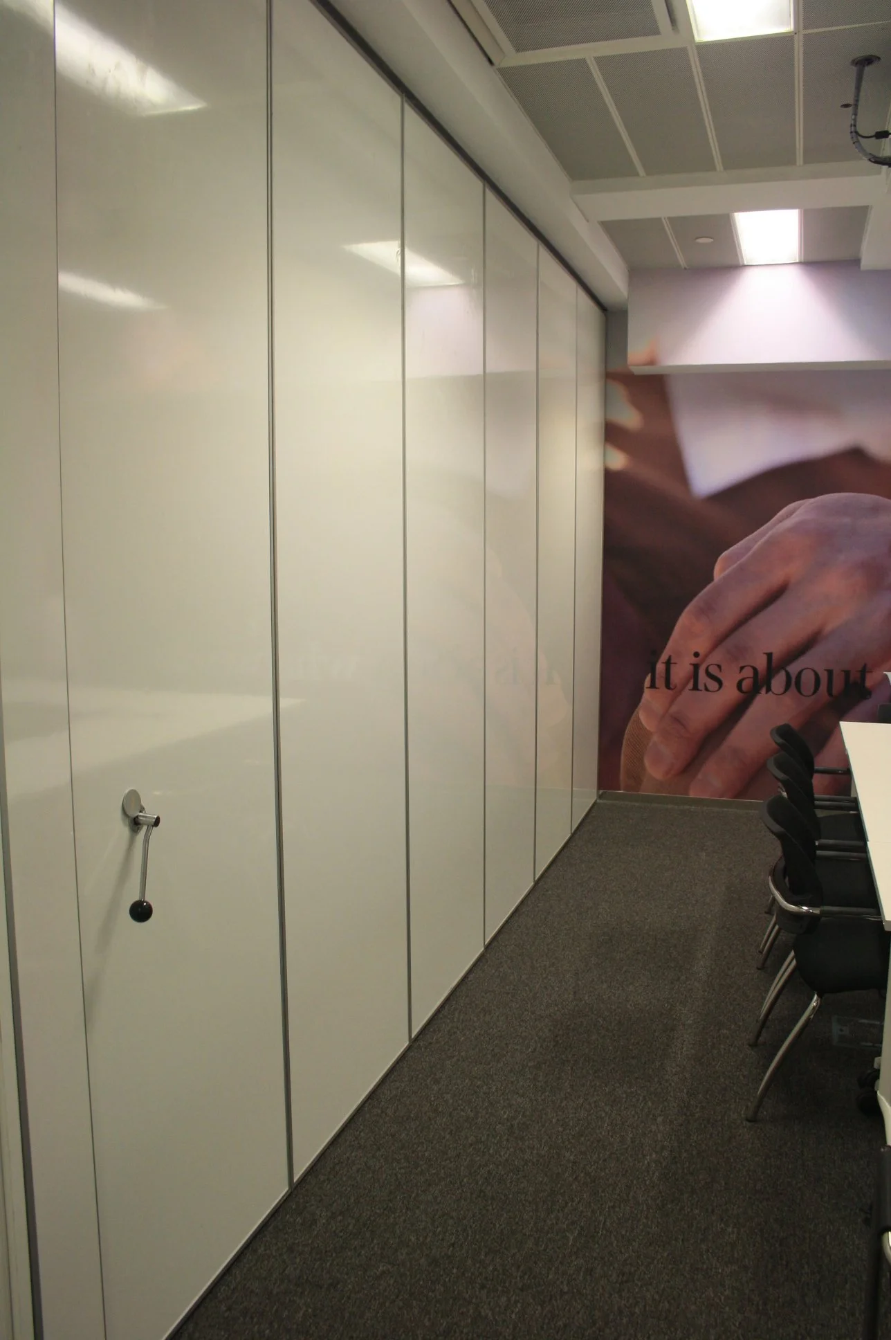 Parede de sala de formação amovível