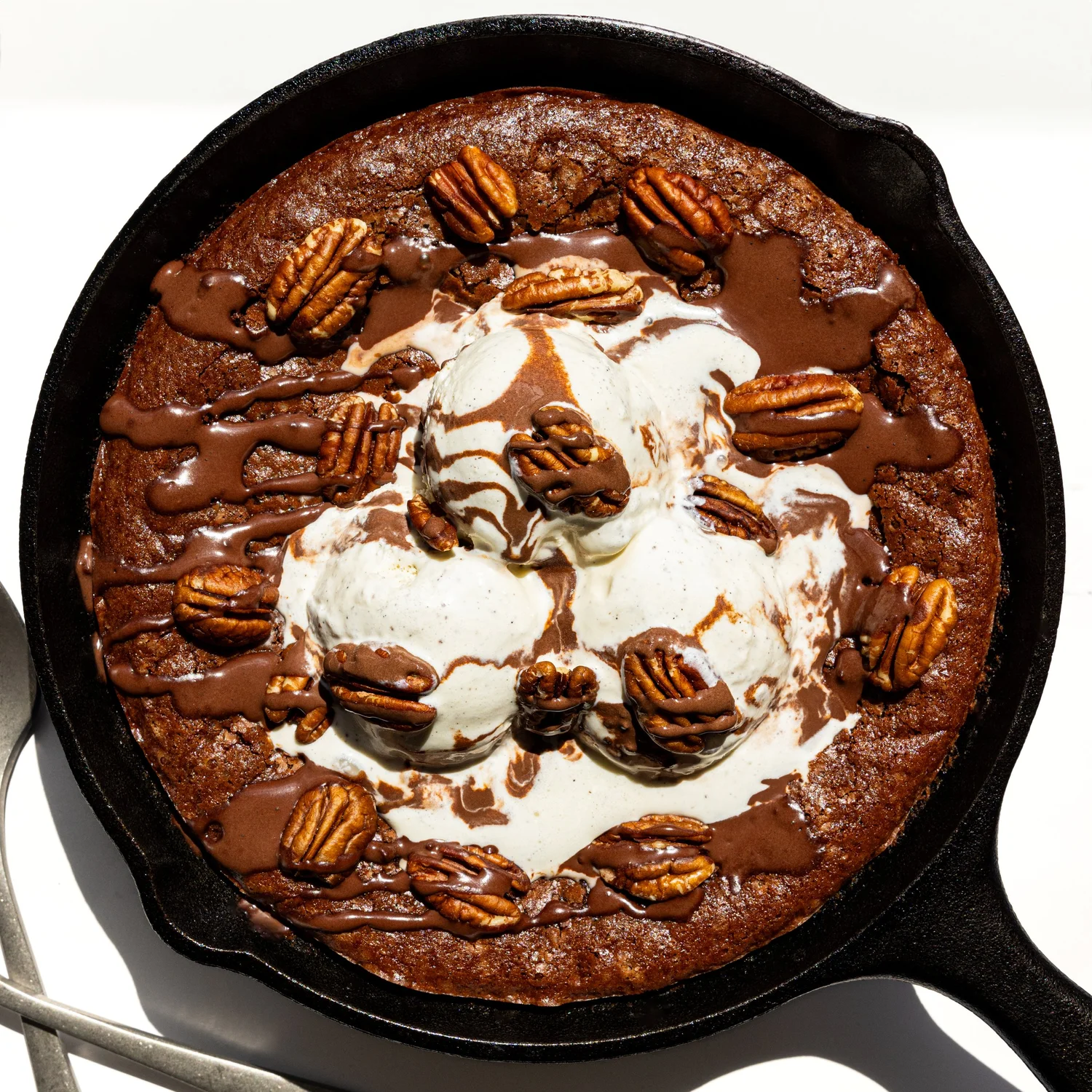 One-Pan Skillet Chocolate Cake