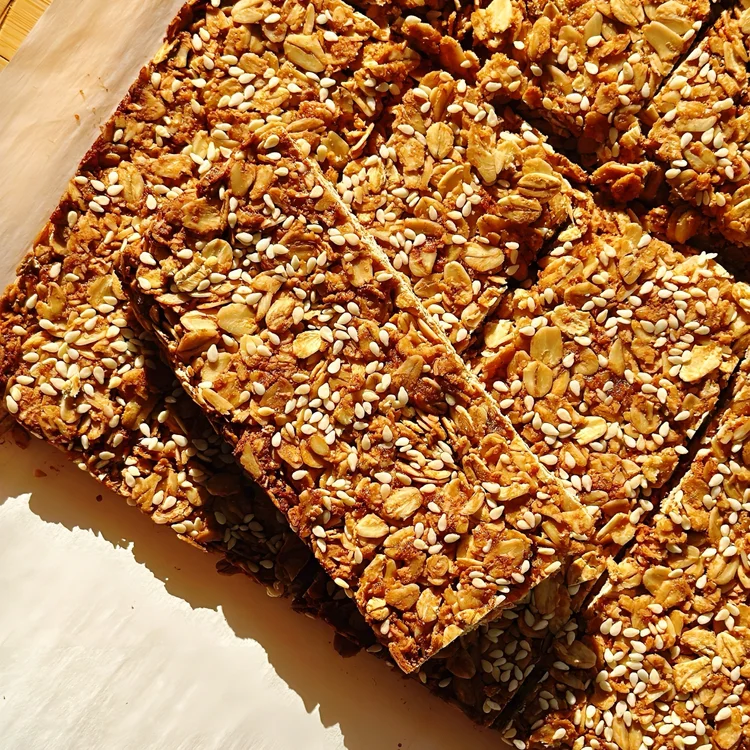Crunchy Sesame Granola Bars