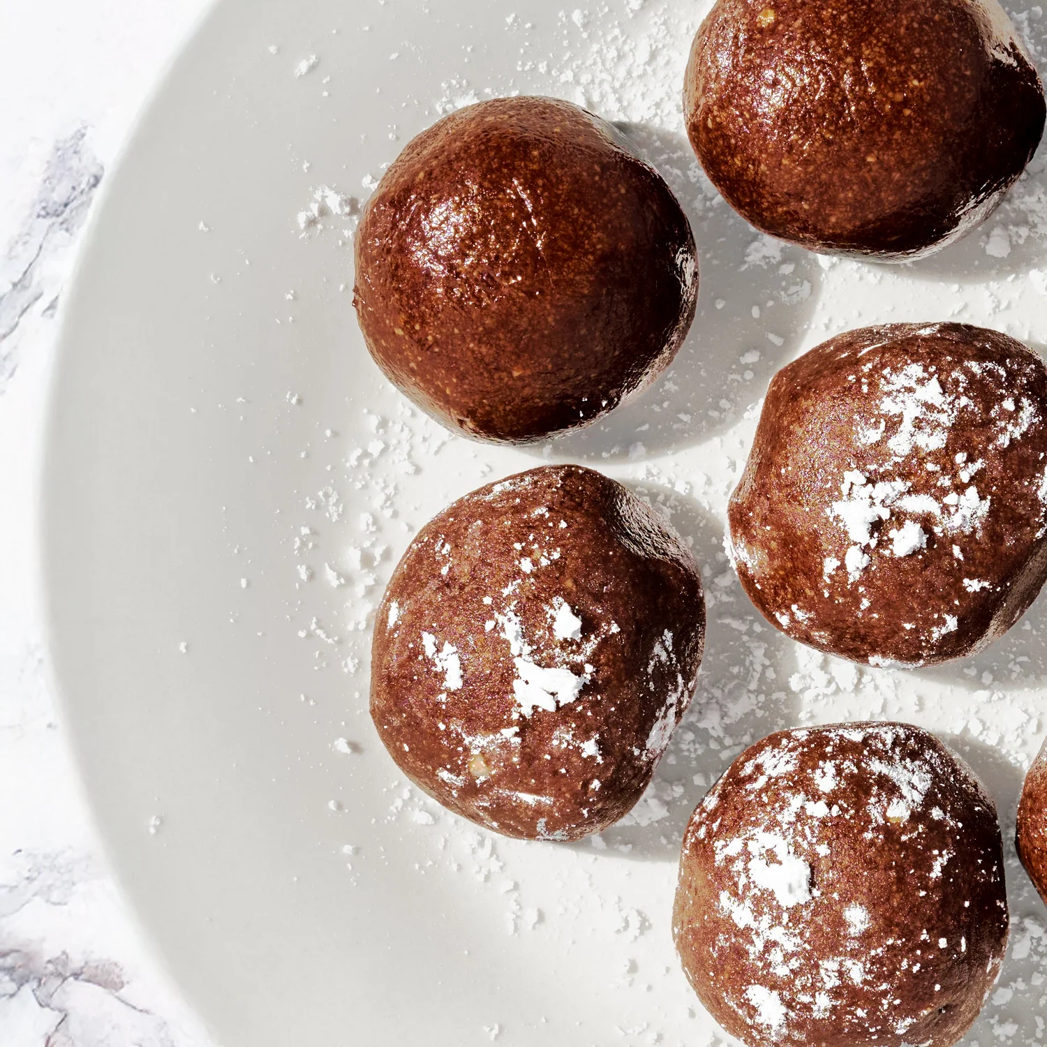 No-Bake Almond Fudge Balls