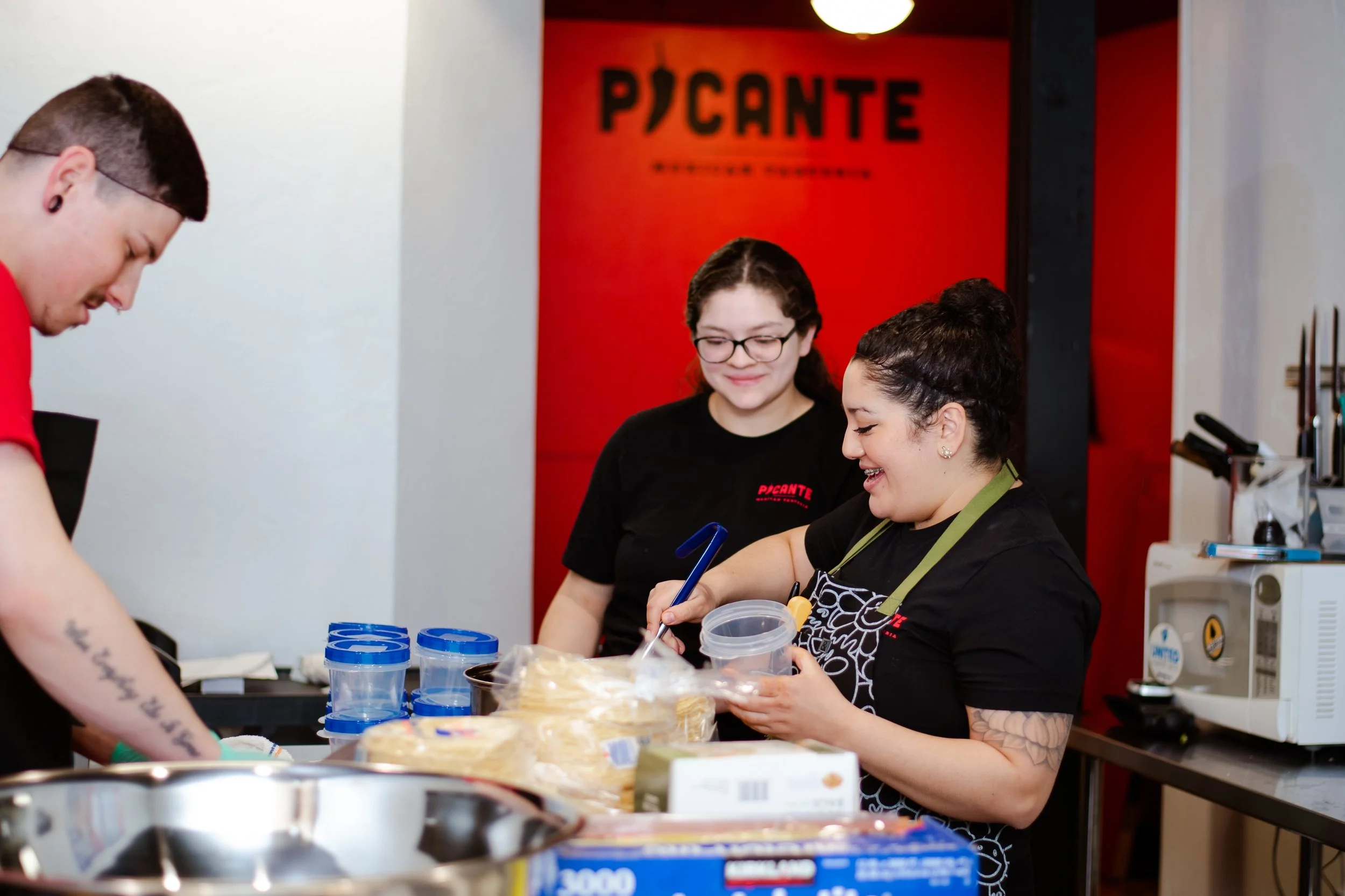2023.03 Picante Branding-6.jpg