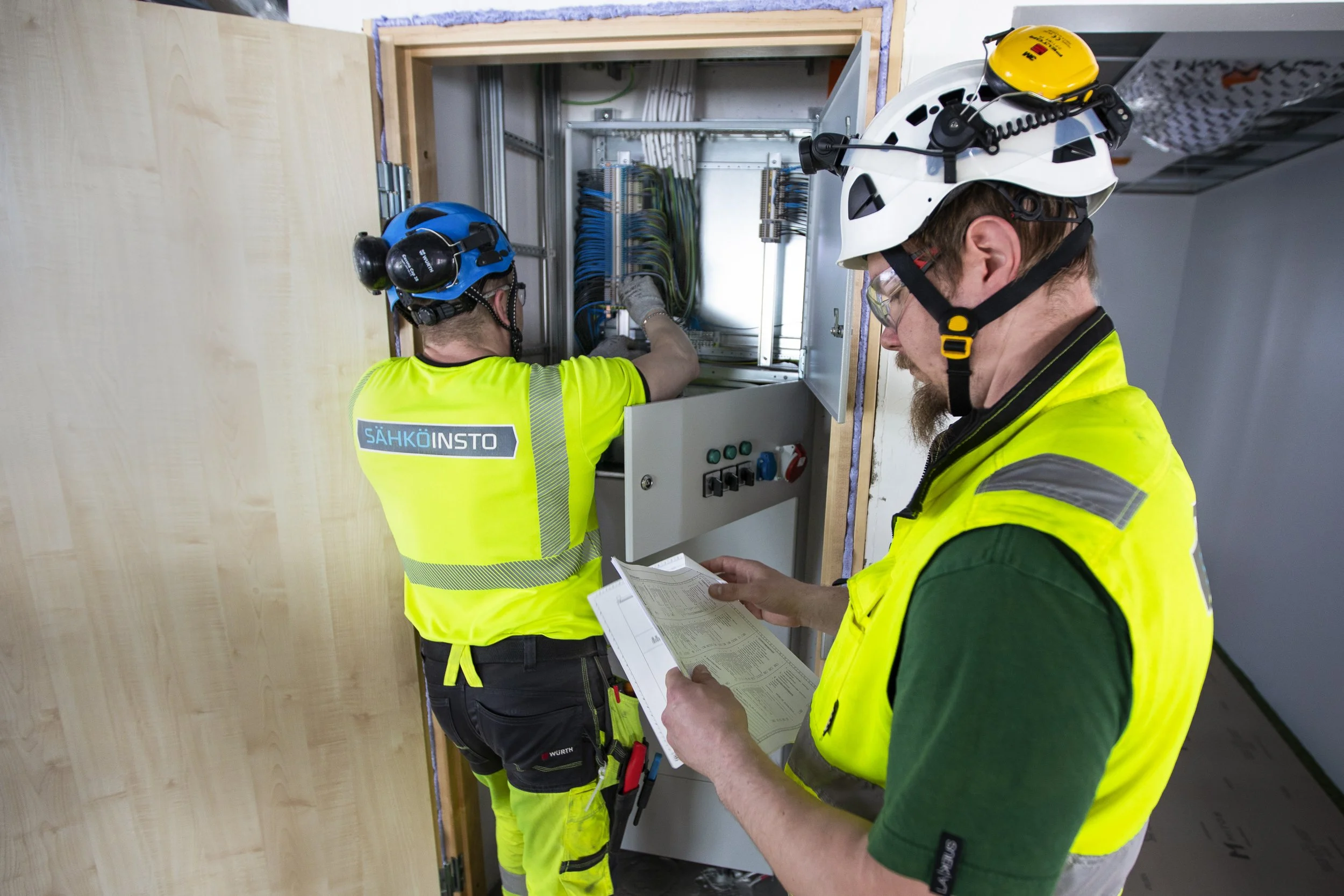 Joensuun Sähköinston referenssikohteet.jpeg (Copy)