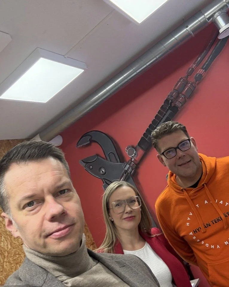 KESKUSTELUJA, YHTEISTY&Ouml;T&Auml; JA YHTEISI&Auml; N&Auml;KEMYKSI&Auml;

Yritysvierailut ovat ennen kaikkea kohtaamisia ja ajatustenvaihtoa. T&auml;ll&auml; viikolla saimme hyv&auml;&auml; keskustelua ja uusia n&auml;k&ouml;kulmia @elo_tyoelakeyhti