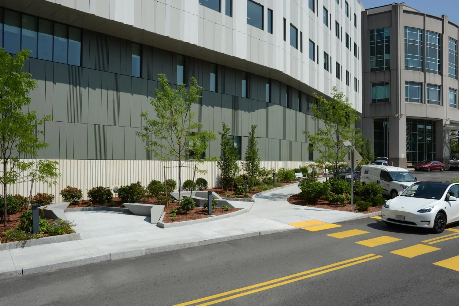 FaulknerExpansion_EntrancePlanters_1500w.jpg