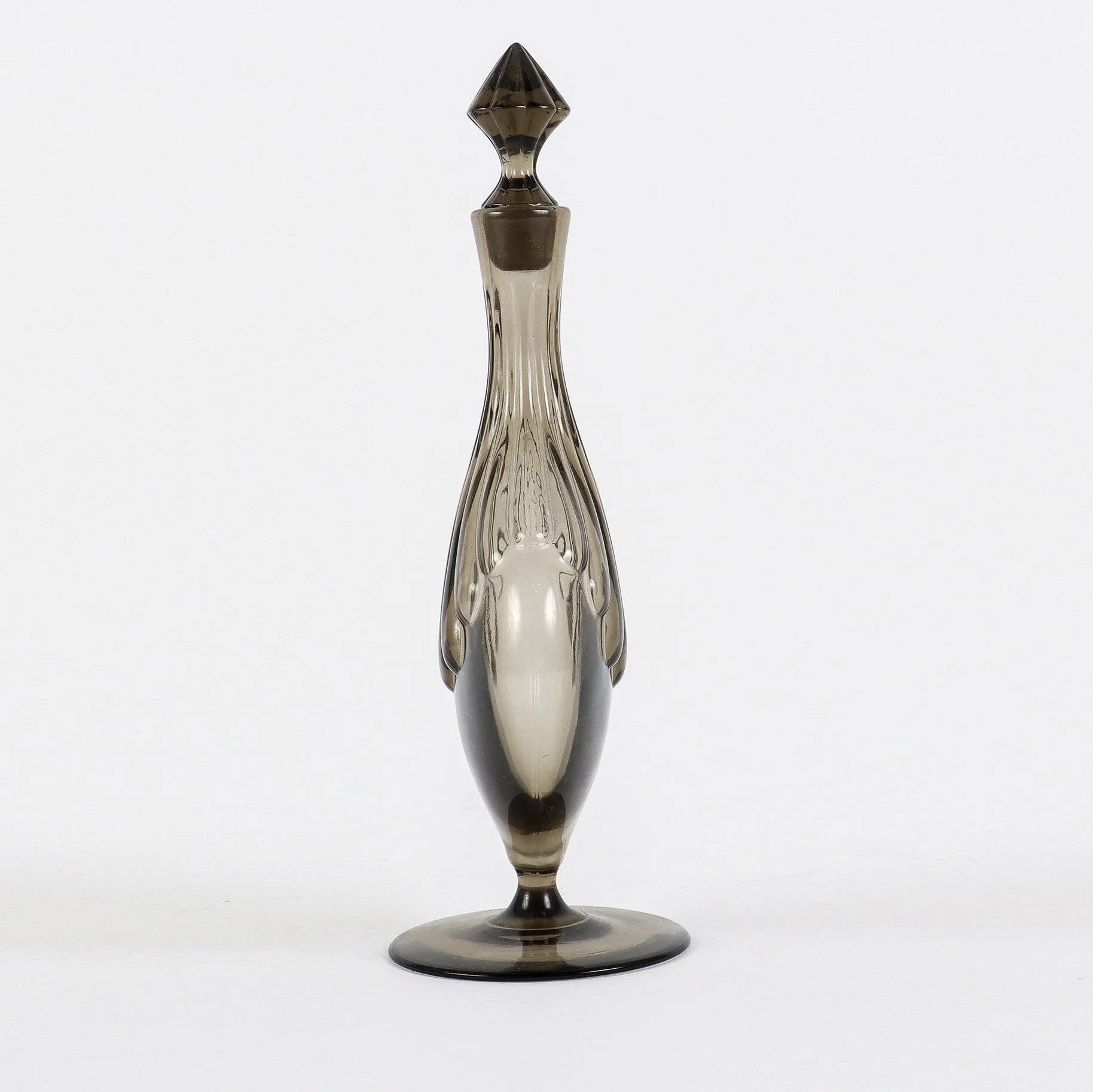 Simon Gate Decanter_1_3.jpg