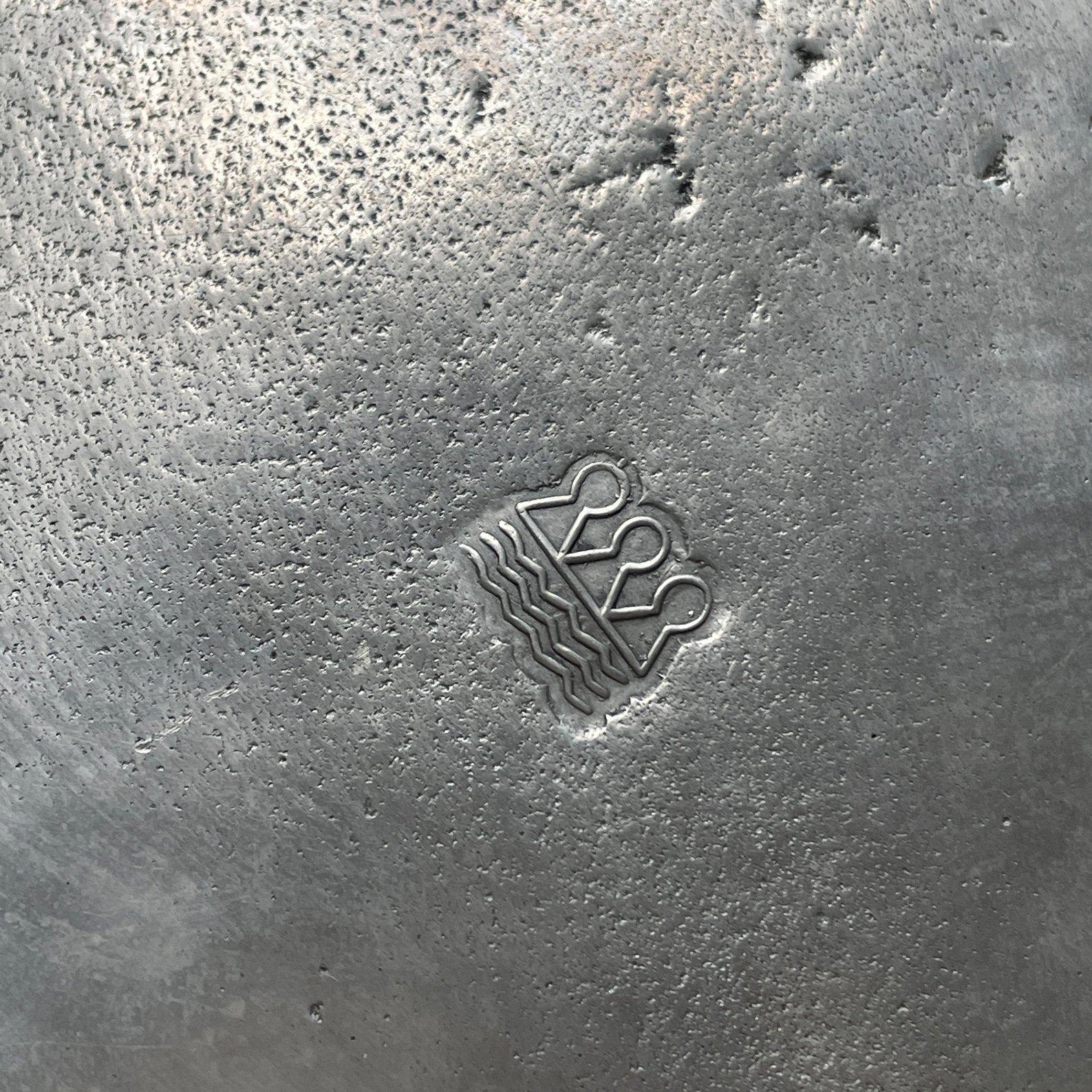 Spanish pewter bowl 7.jpg