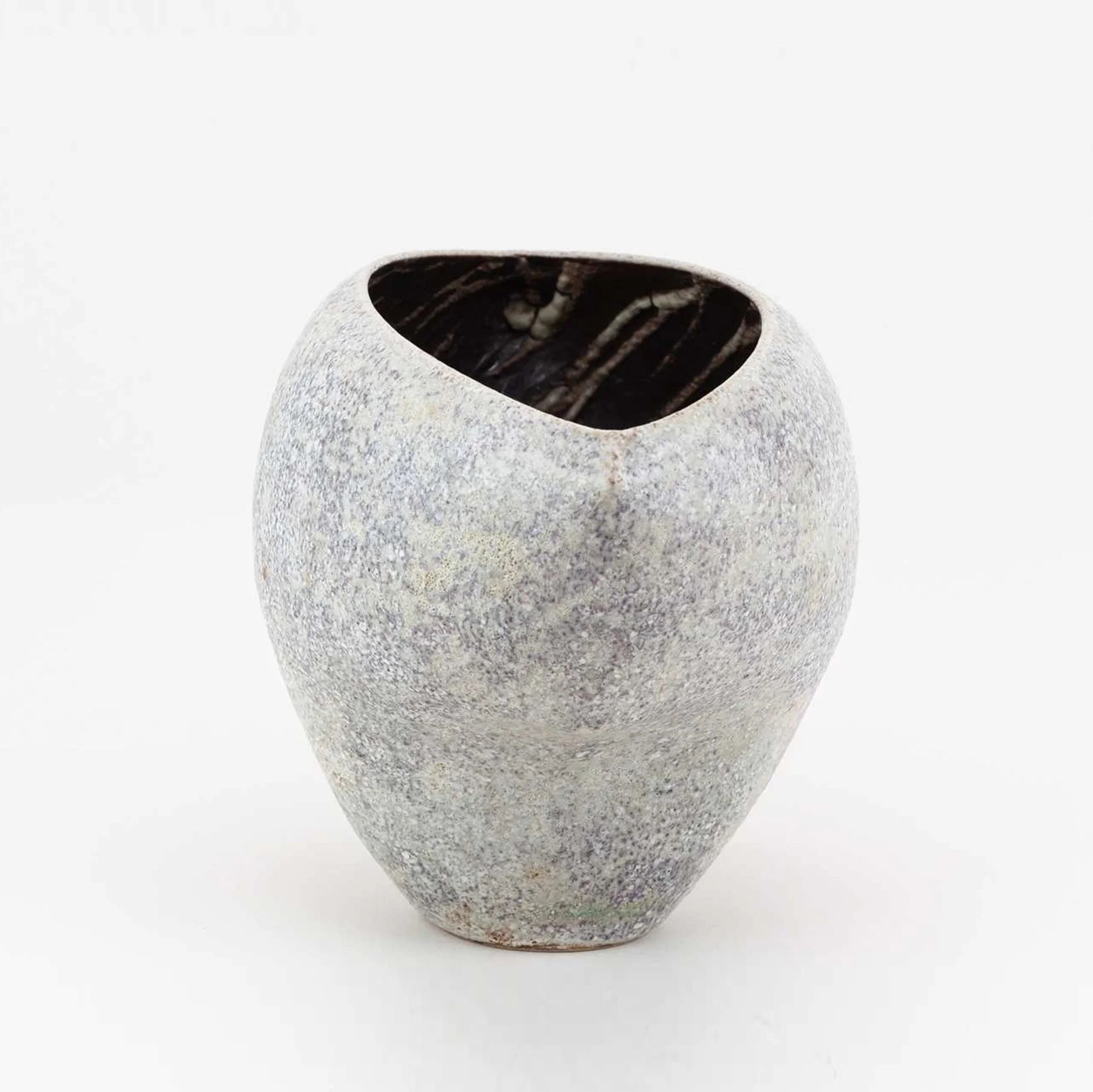 CHRIS CARTER (born 1945); a cloven stoneware bowl_4.jpg