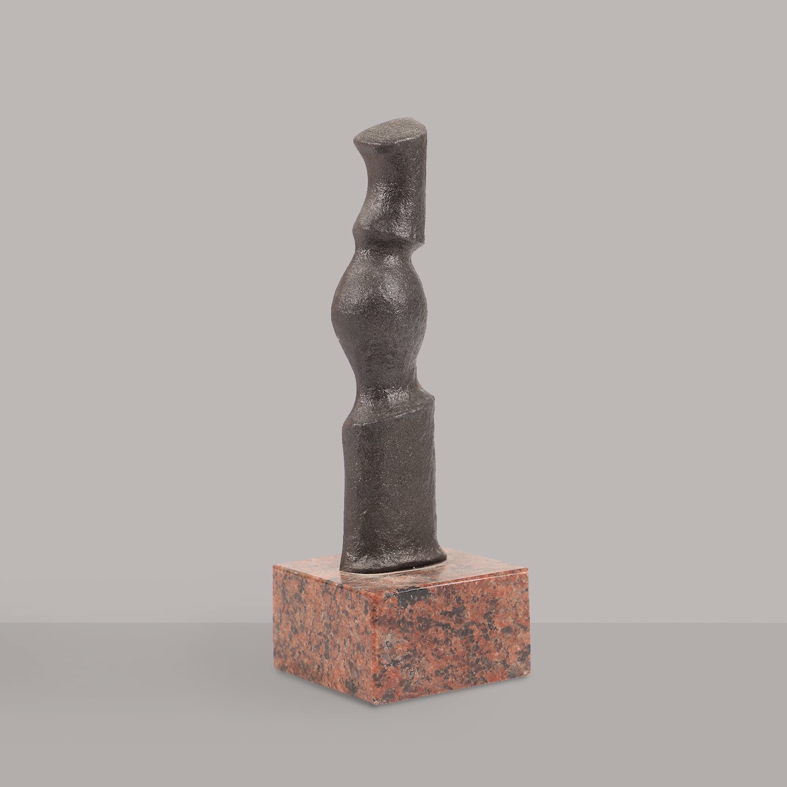 SIGURD PERSSON_Figure, iron on granite plinth_1_1.jpg