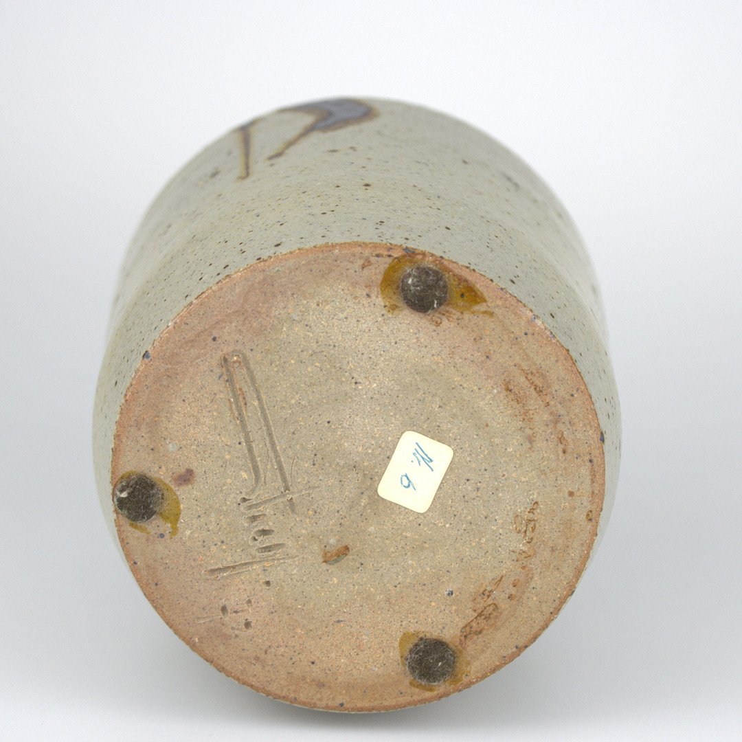 CLAES THELL_Stoneware vase for Höganäs_5.jpg