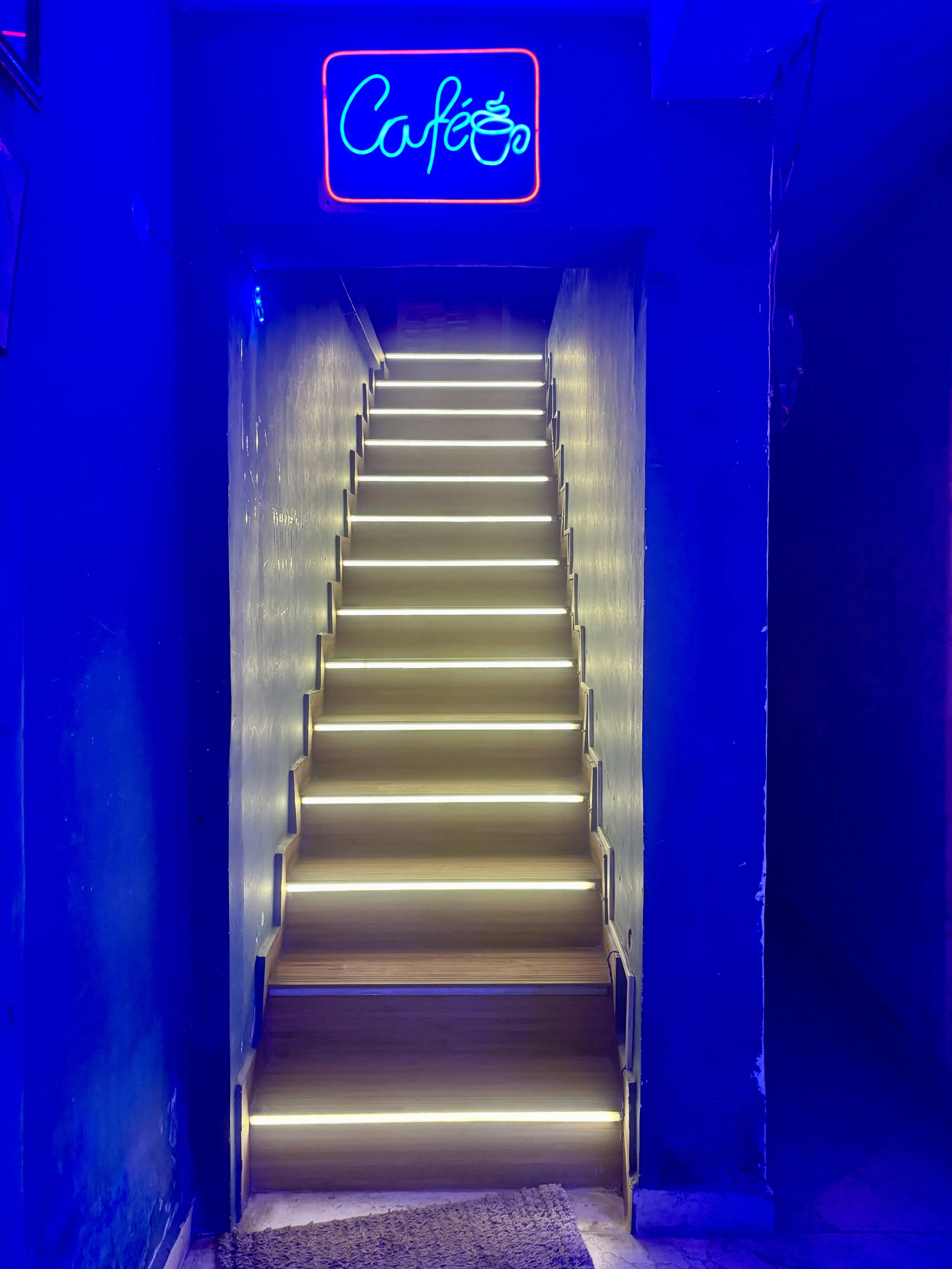 beautywalk Sandra Butel coaching yoga laughter Tarang Ashram Rishikesh healing India