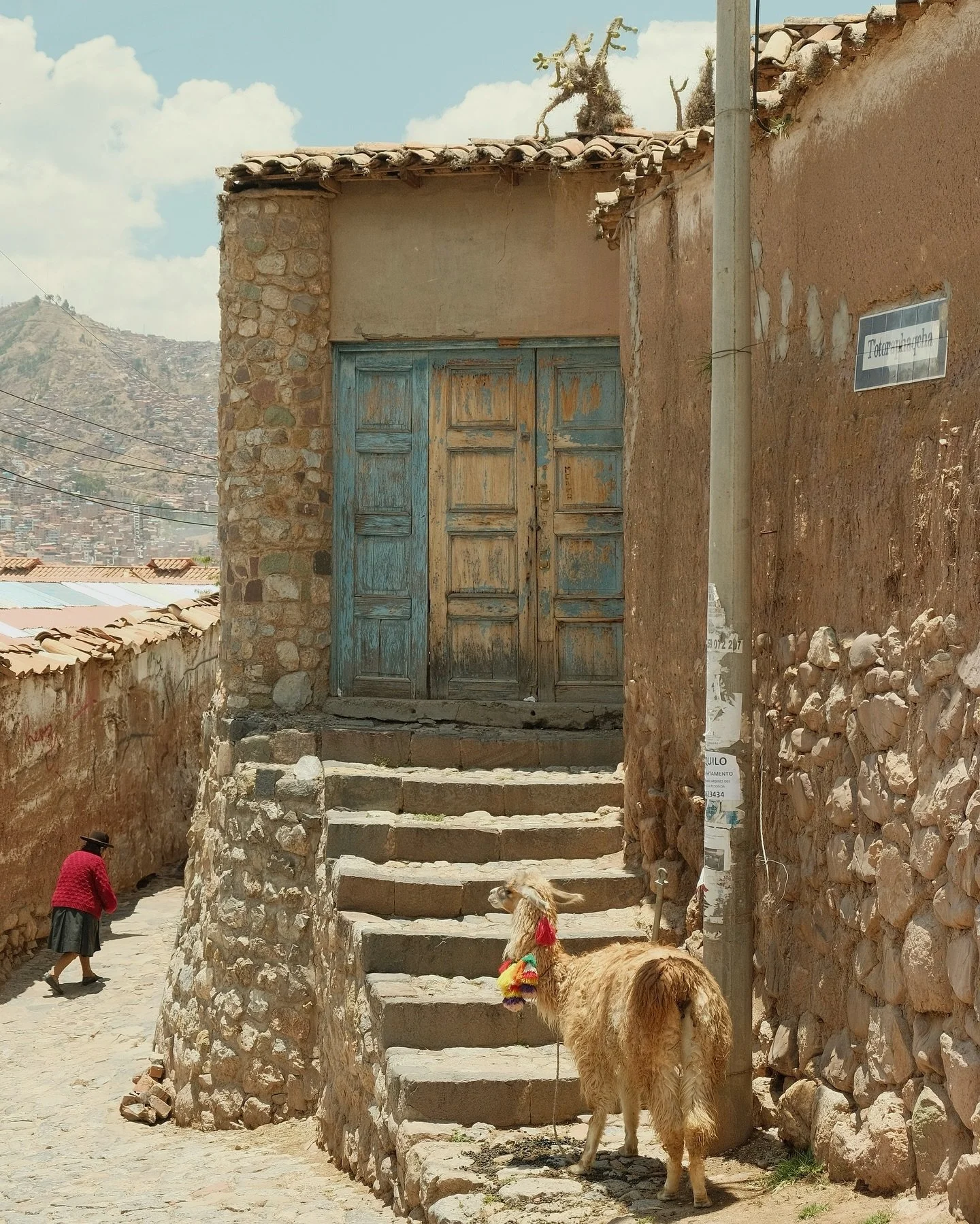 Sights from Lima and Cusco, Peru. 

We arrived to Lima in the wee hours of the morning and kicked off the trip with a warm welcome from our Uber driver who loved Celine Dion. So many cars and people in Lima. Honking, honking, and more honking. We tri