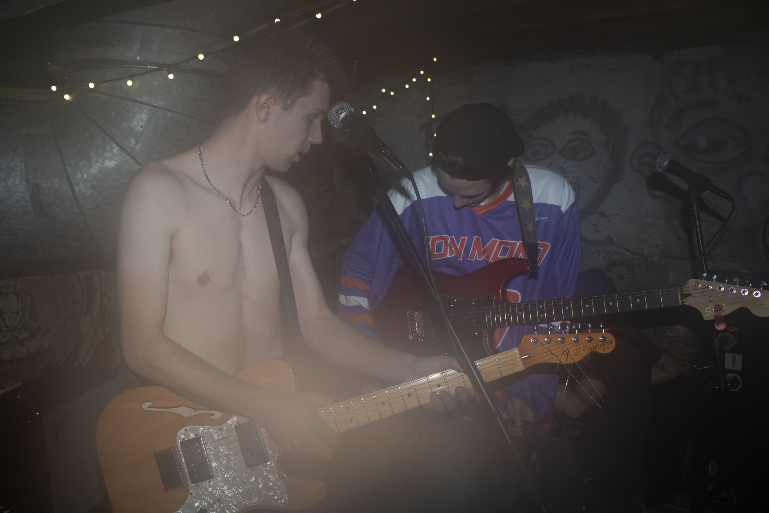 VON MONO GETS KILLED. LIVE FOR THE WORLD TO SEE.