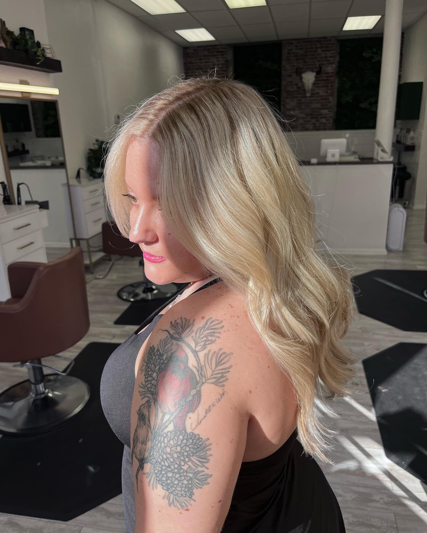 Barbie dreamsss 🎀 brightened up this blondie for the summer ! @collectivesalonboston #blondehair #shadowroot #dreamhair #shadeseq #wellahair