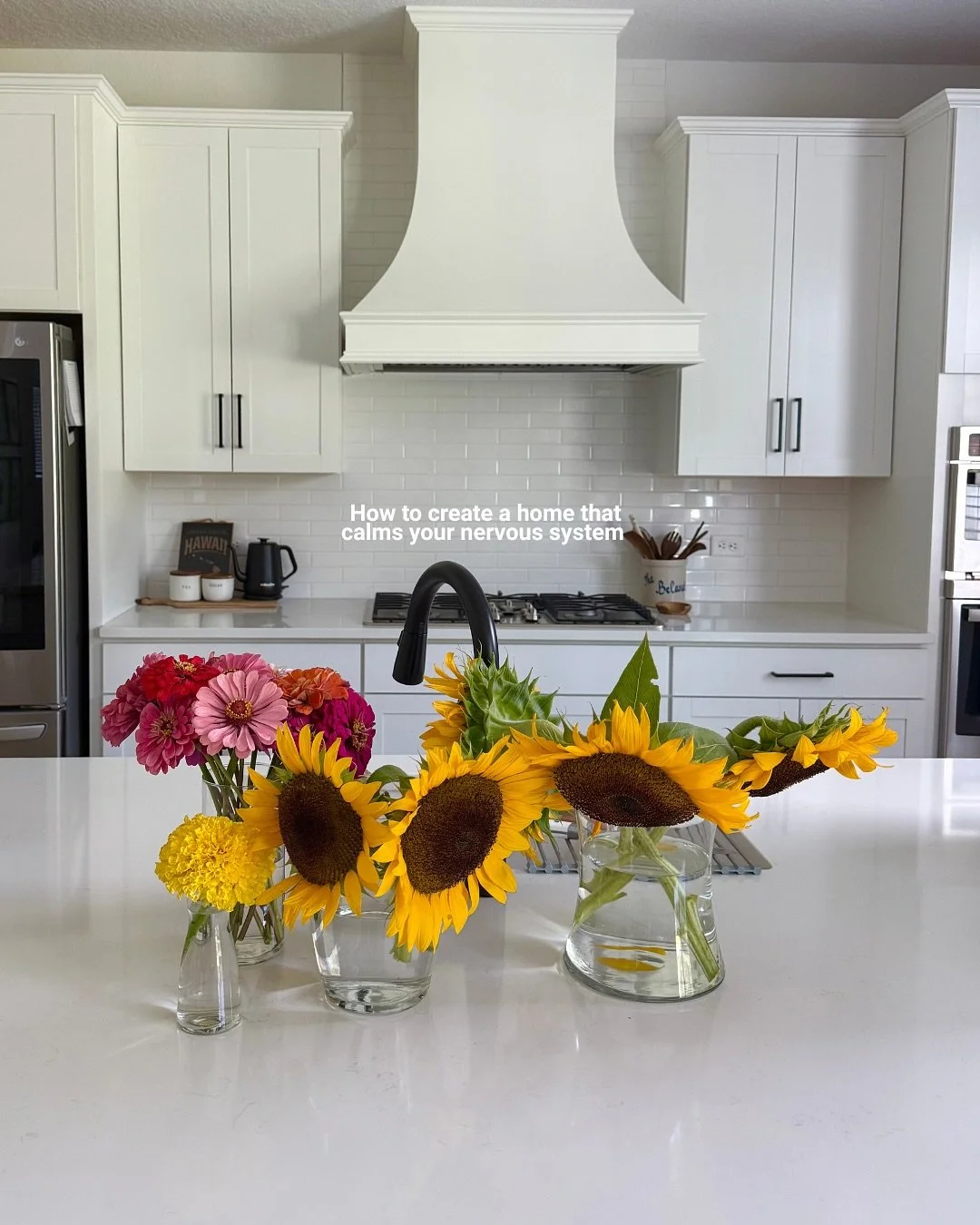 In a world where there is SO much stimulation and consumption, your home should be a place where your mind and body can simply ✨breathe✨ Obviously, this can look different for everyone, but speaking from experience (and research), these are my top ti