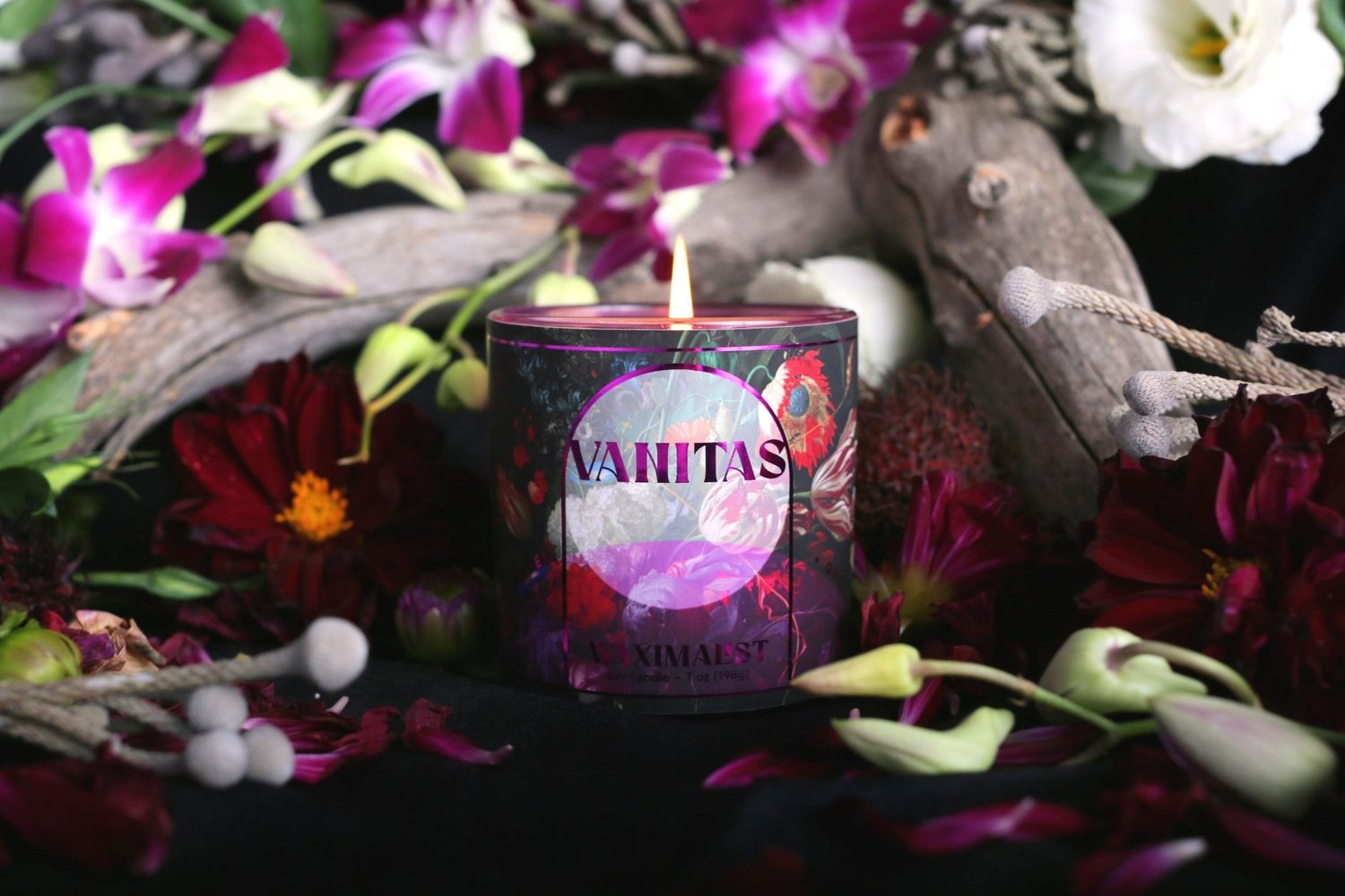 Vanitas Dark Floral Candle Oud, Amber, Tuberose, Orchid Rose