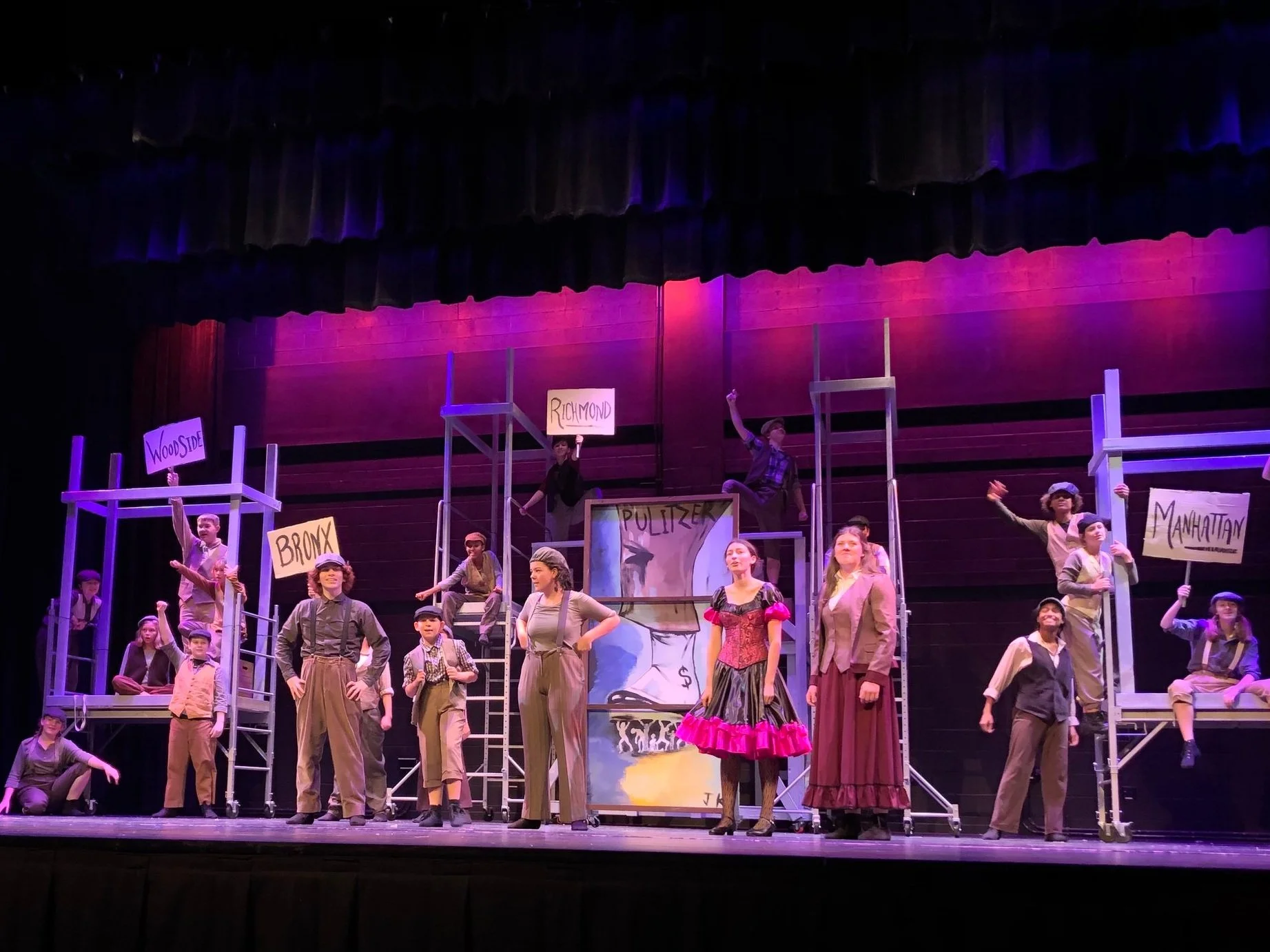 On The Stage Children's Theatre On The Stage Children's Theatre