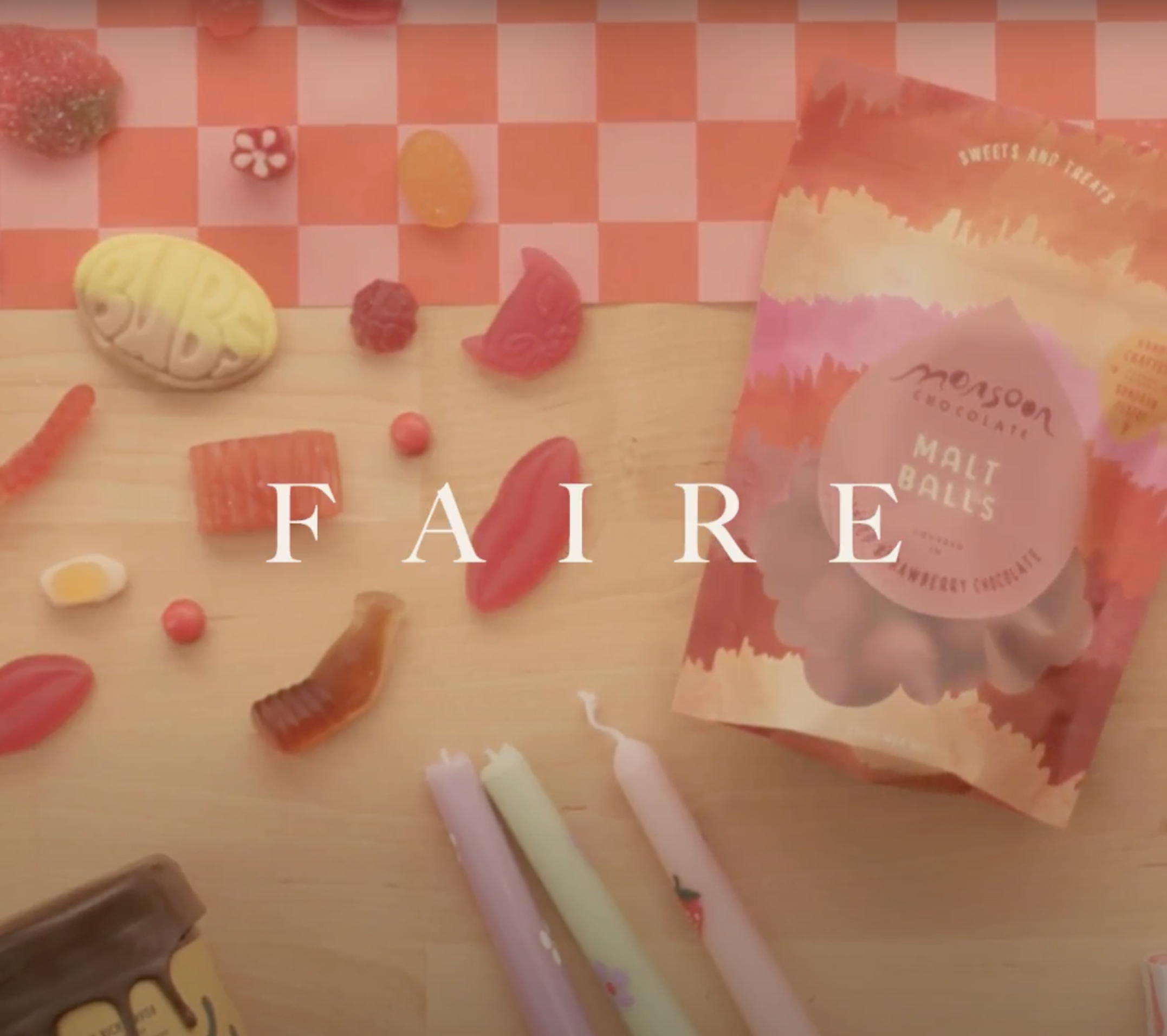 Development + Customer Stories Faire

Developing a tech “unicorn”s first national ad campaign to attract more indie retailers to the site. 