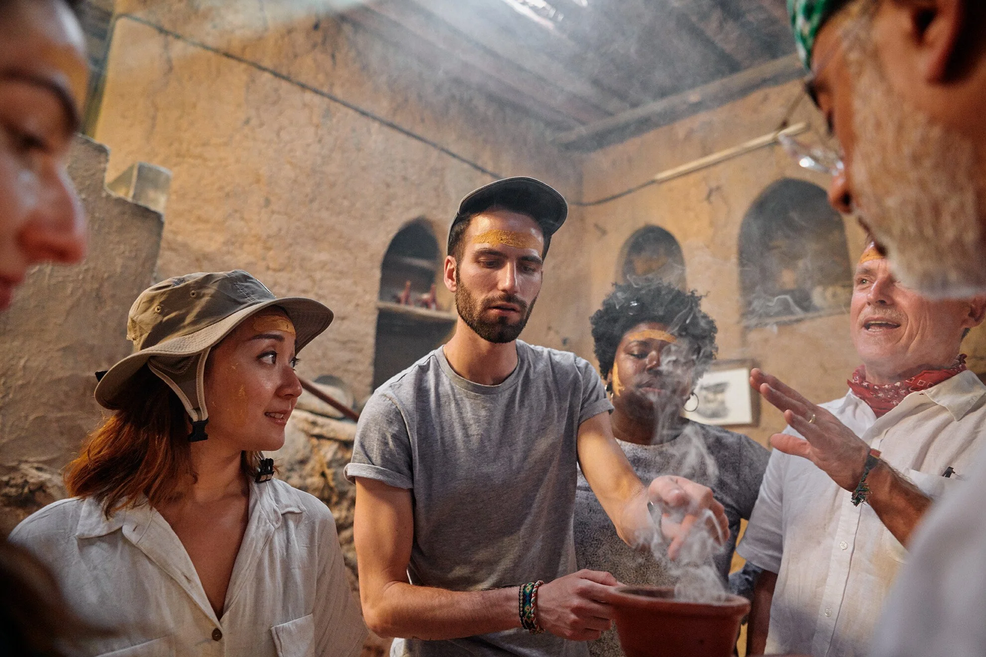 Airbnb - Adventures Launch