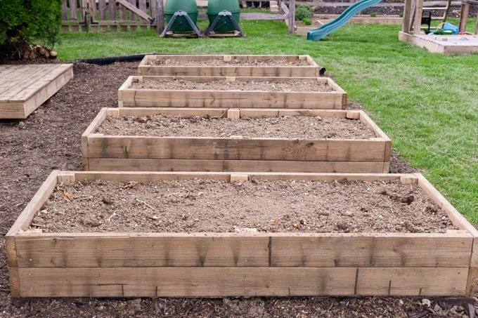 4 raised garden beds