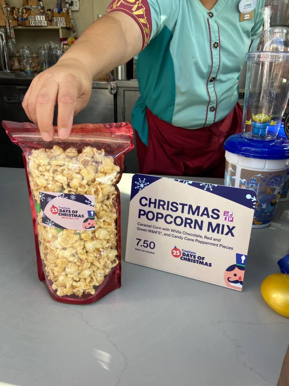 aa wesbsite - 25 doc popcorn 2.jpg