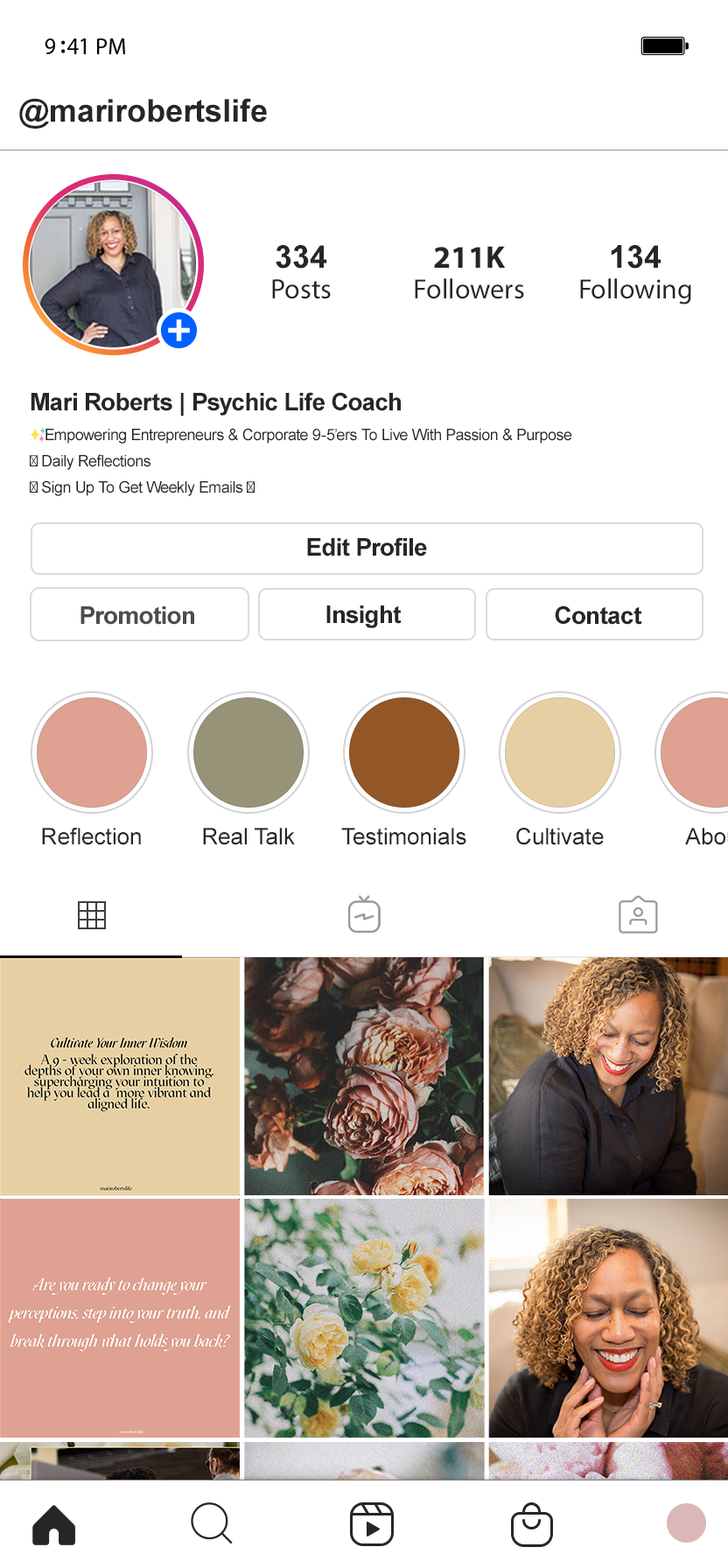 Mari Roberts social media design