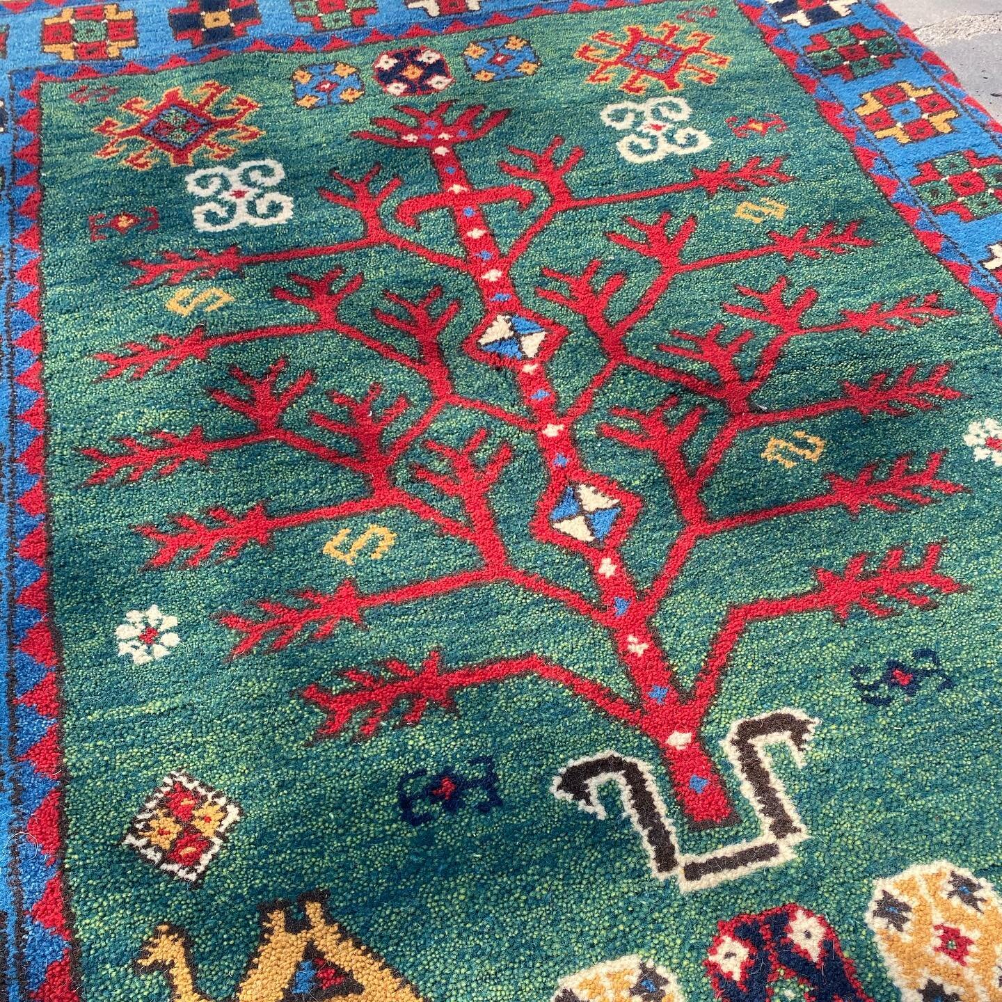 Also available is Minaye&rsquo;s small green tree of life rug, a motif from a classic design scaled down. The colours are fantastic, message us if you are interested 💚💚💚