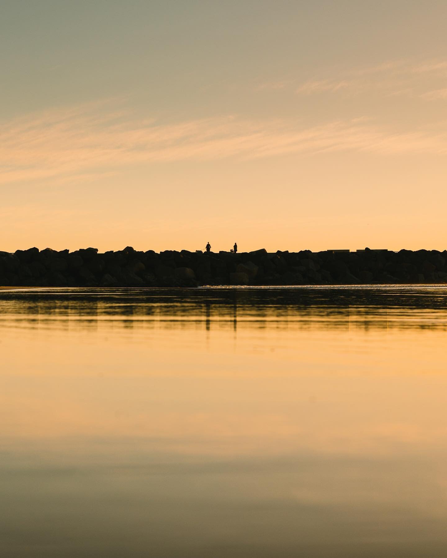 Mirror pt 2 
.
.
.
.
.

#photography #landscapephotography #seascape #landscape #seascapephotography #povphotography #youtube #canonaustralia #canonphotography #canonr6 #photooftheday #sunrise #opticalwander #cpphotos #puregoldcoast #purenordicvibe #