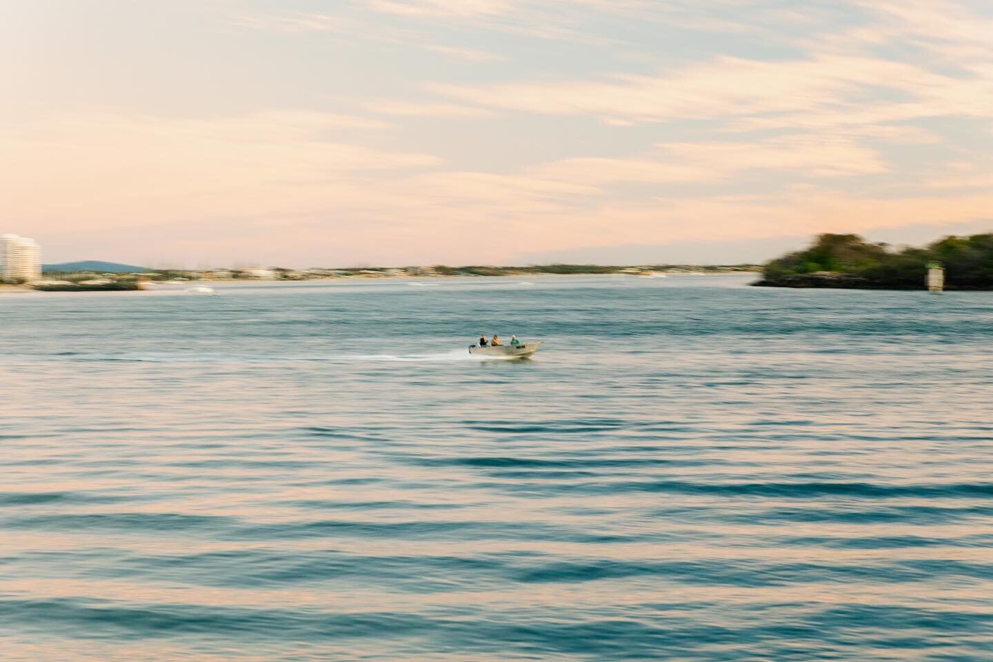 Couple of boat panning shots 🛥️ 
.
.
.
.
.

#photography #landscapephotography #seascape #landscape #seascapephotography #povphotography #youtube #canonaustralia #canonphotography #canonr6 #photooftheday #sunrise #opticalwander #cpphotos #puregoldco
