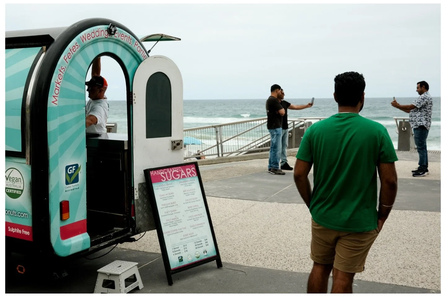 Gold Coast Scenes No.137

📷 @fujifilmx_au X100V

#streetphotography #fujifilm