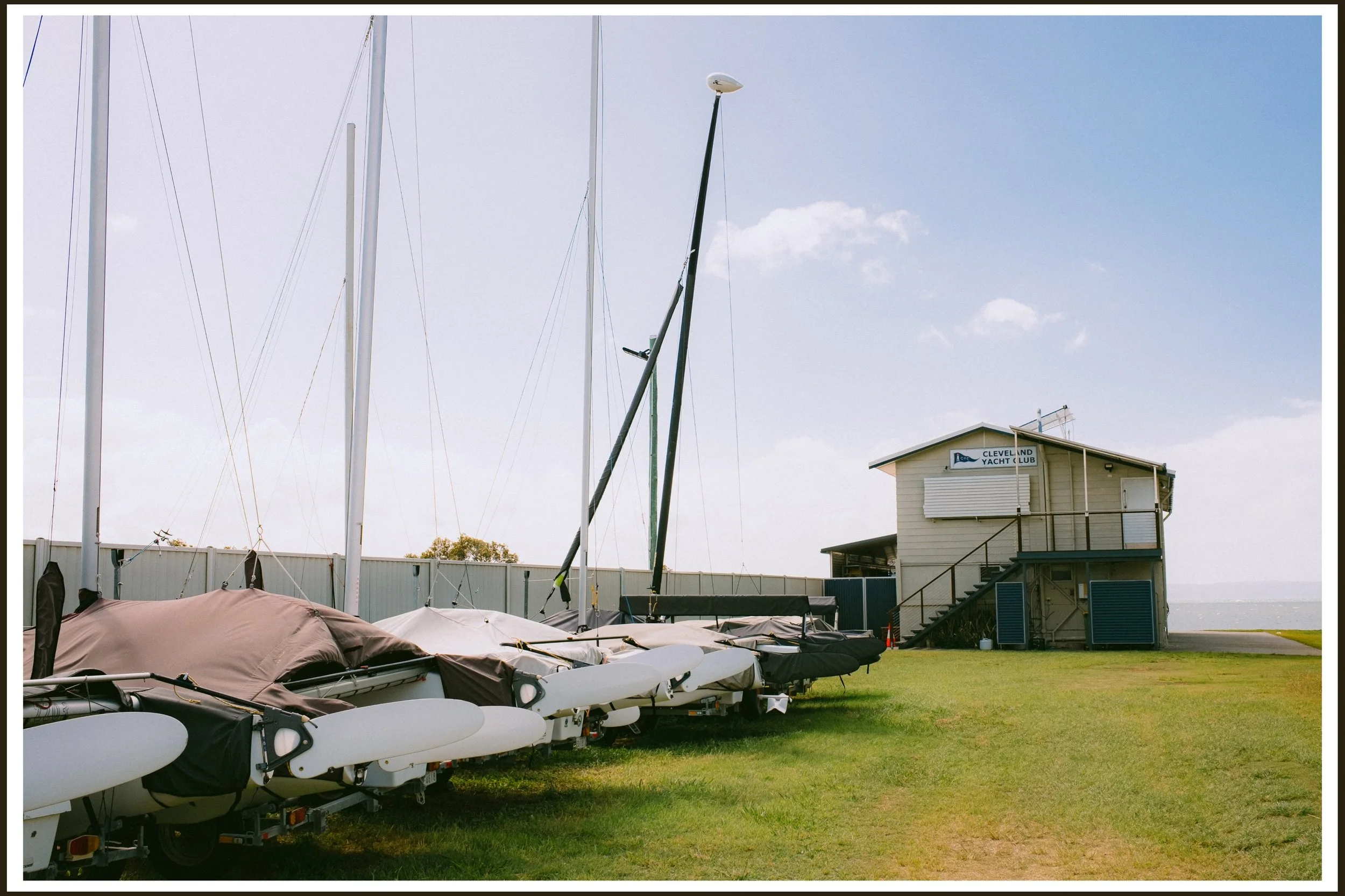 Easter on the Bayside No.3

📷 Fujifilm #x100v &amp; #canon Eos300 with #ultramax400 and #colorplus