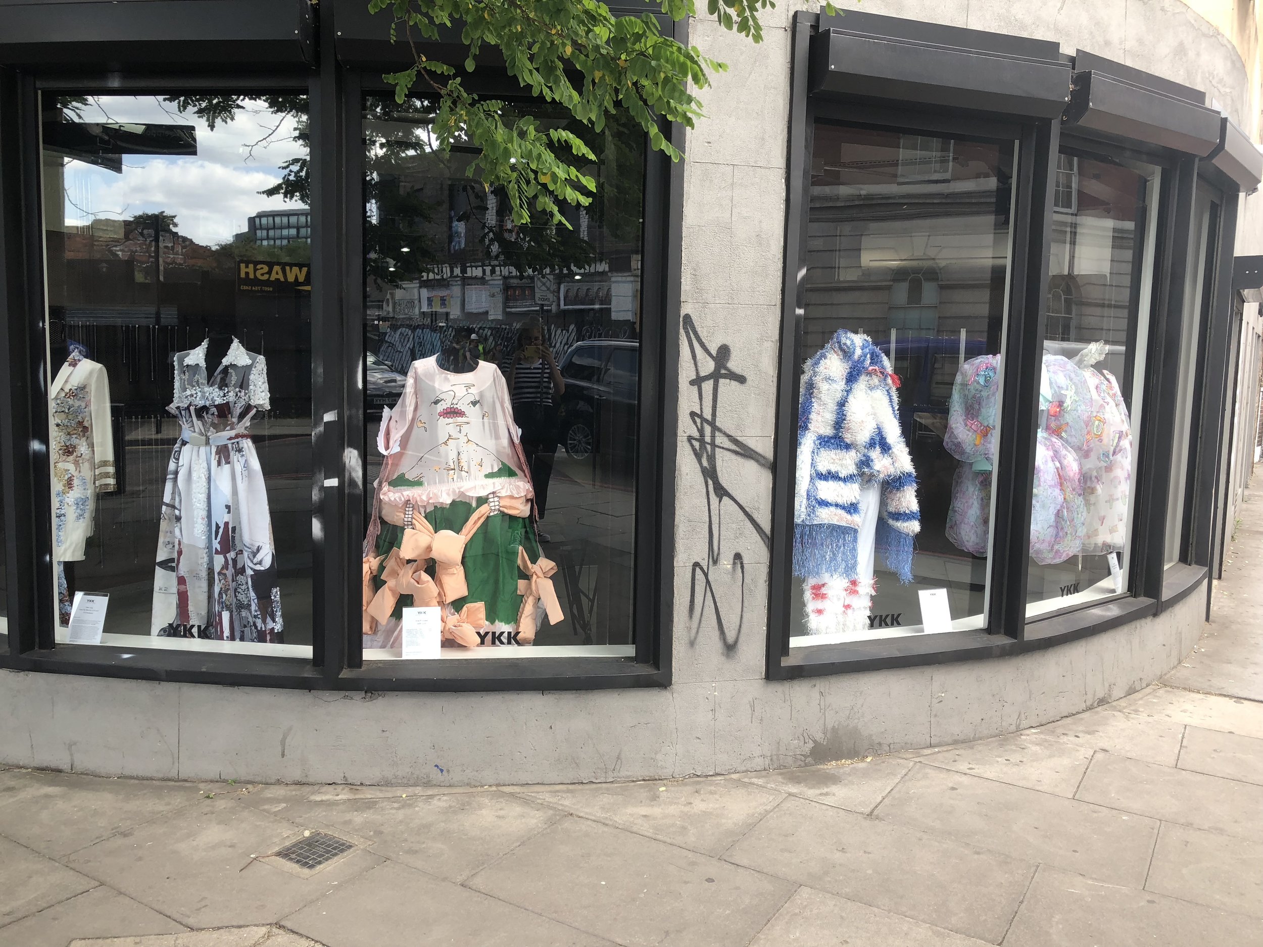 GRADUATE COLLECTIONS AT THE YKK LONDON SHOWROOMS