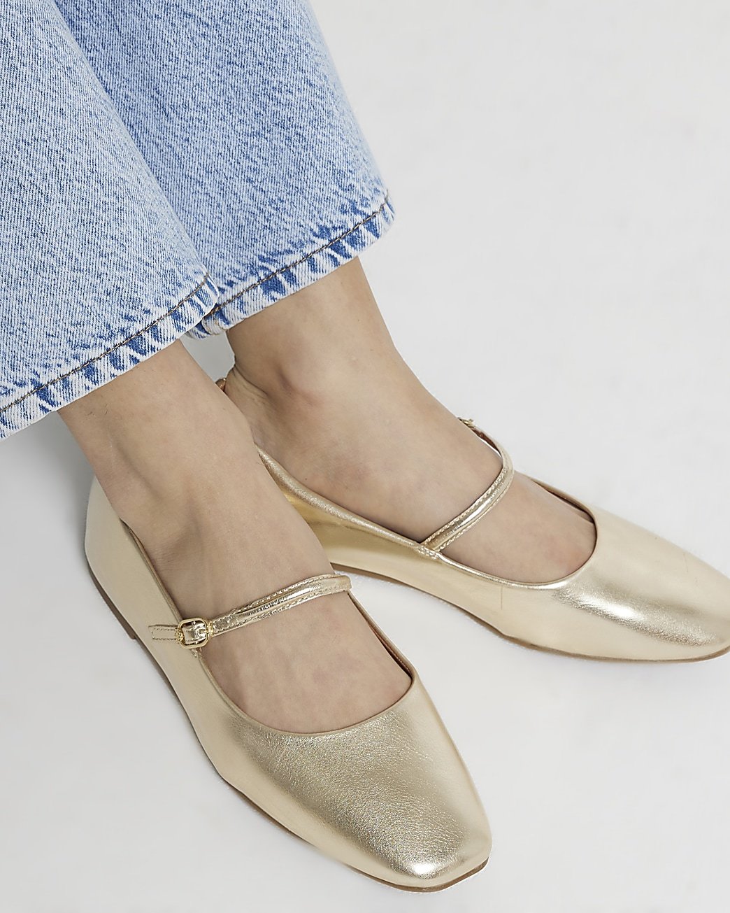 RiverIslandGoldMaryJaneBalletPumps.jpg