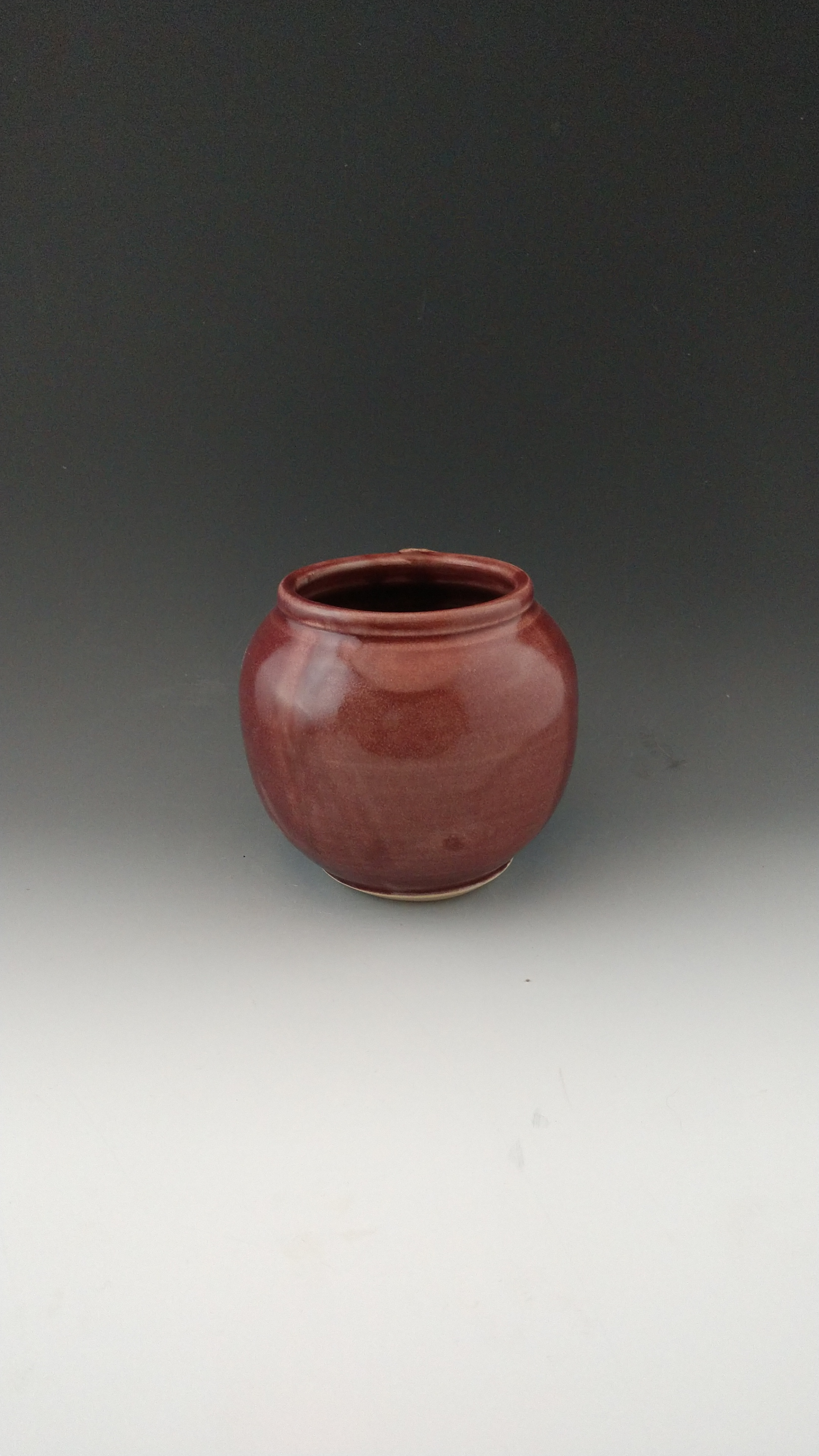 vase, oak acorn, blackberry 4.png