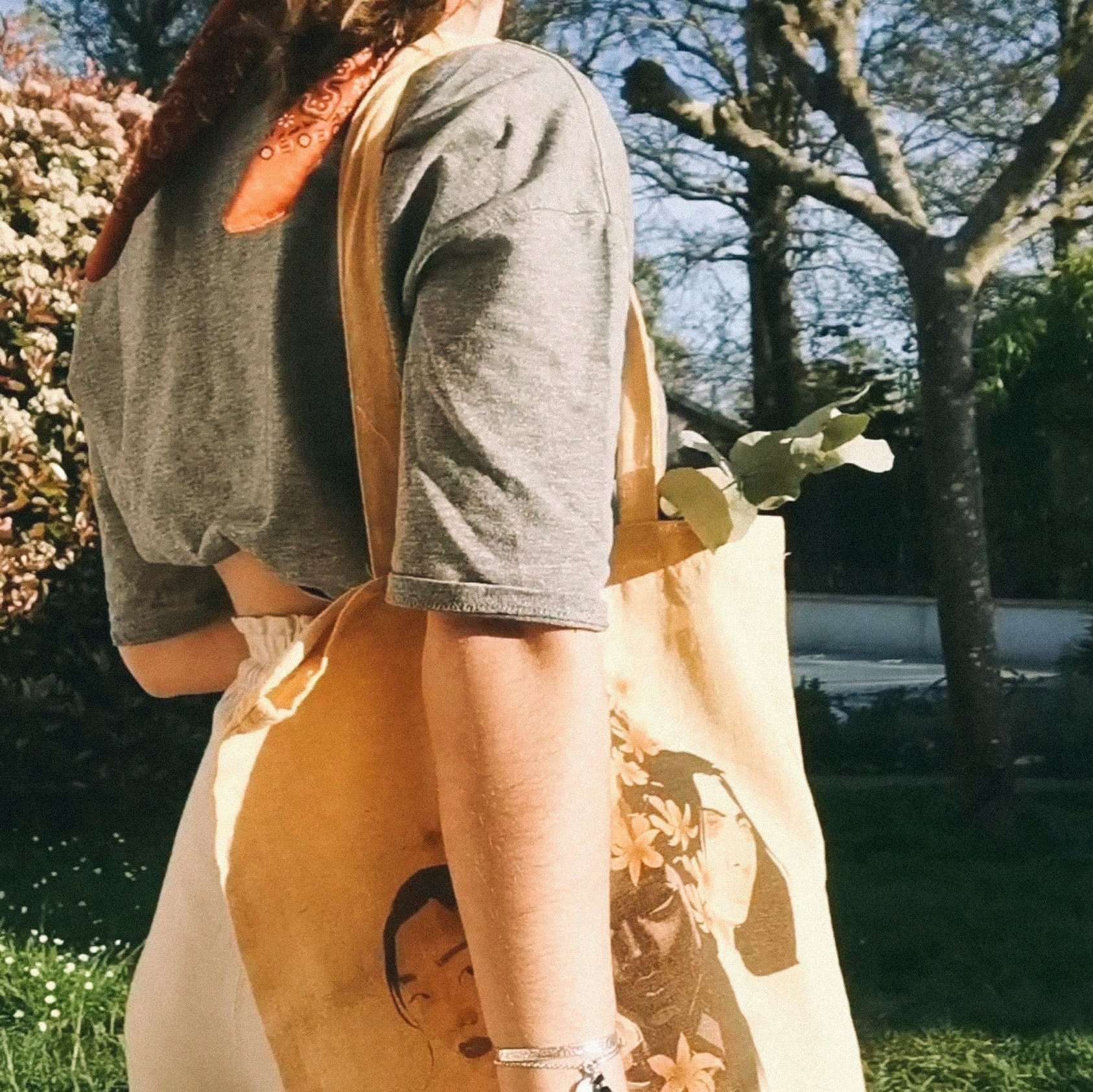 https://i.etsystatic.com/27876432/r/il/b5c258/3064189343/il_fullxfull.3064189343_n111.jpg