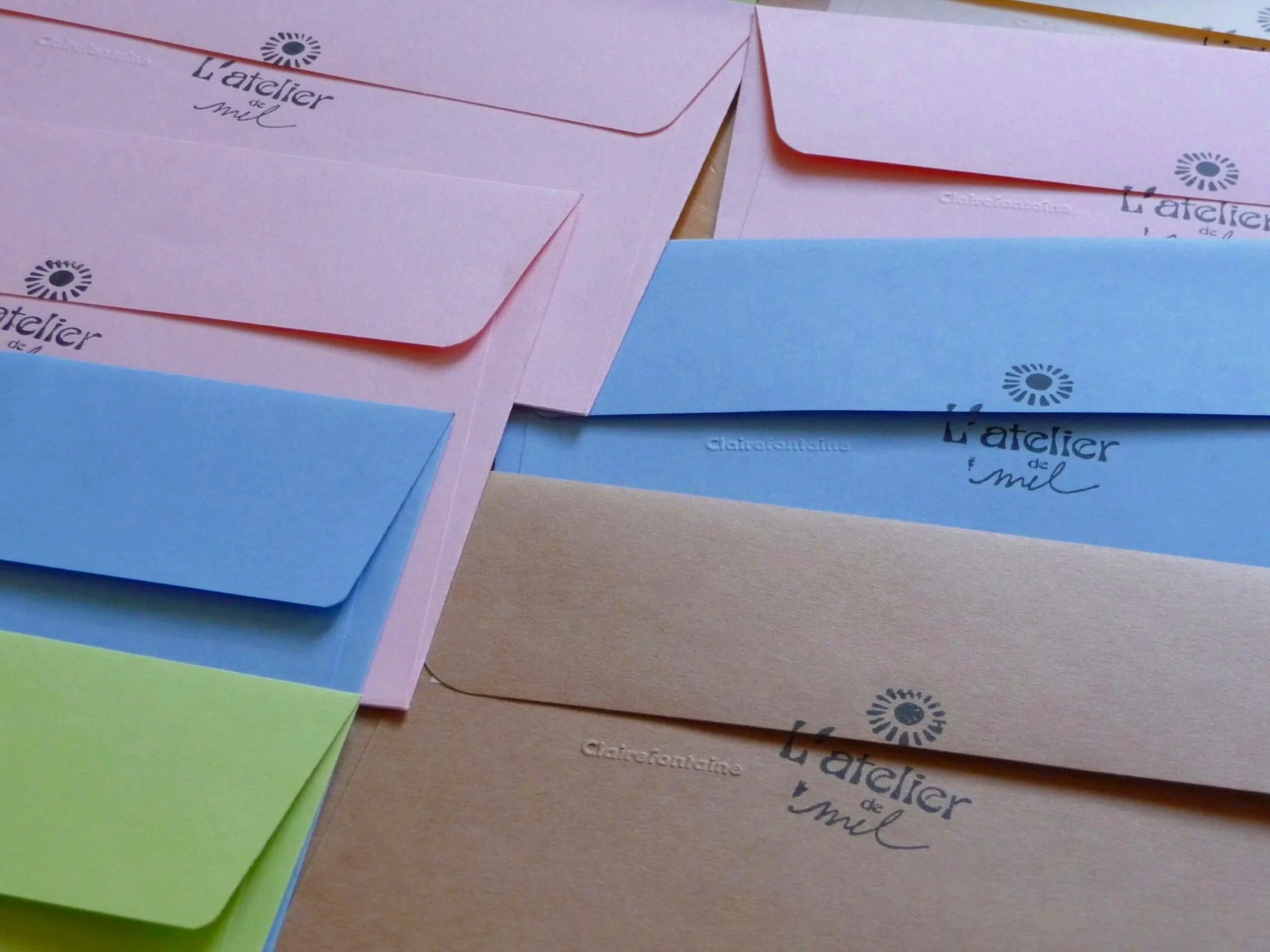courrier+de+juillet+warm+paper+club+mail+club+cr%C3%A9atif+enveloppes+illustr%C3%A9es.jpg