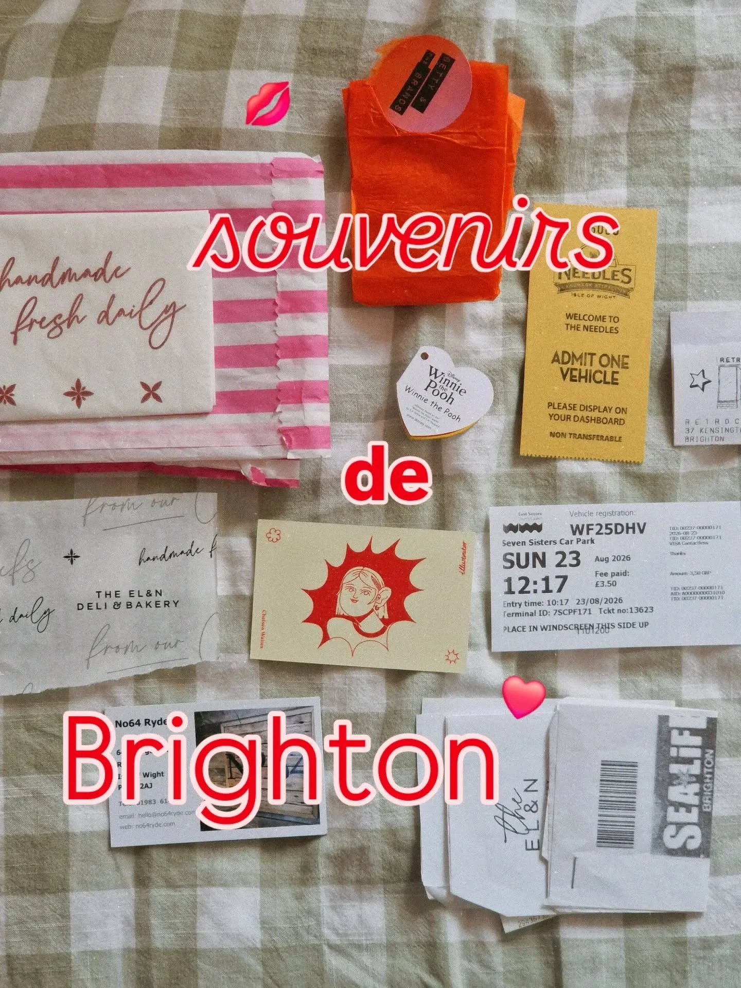 souvenirs de Brighton version crafty girl !!!! ❤️💋🦀
&ccedil;a a &eacute;t&eacute; tr&egrave;s dur de pas acheter toutes les collections snoopy que j'ai vu - des fois y'avait meme des SnoopyxHarry j'ai faillit m'&eacute;vanouir !!!

ravie de cette c