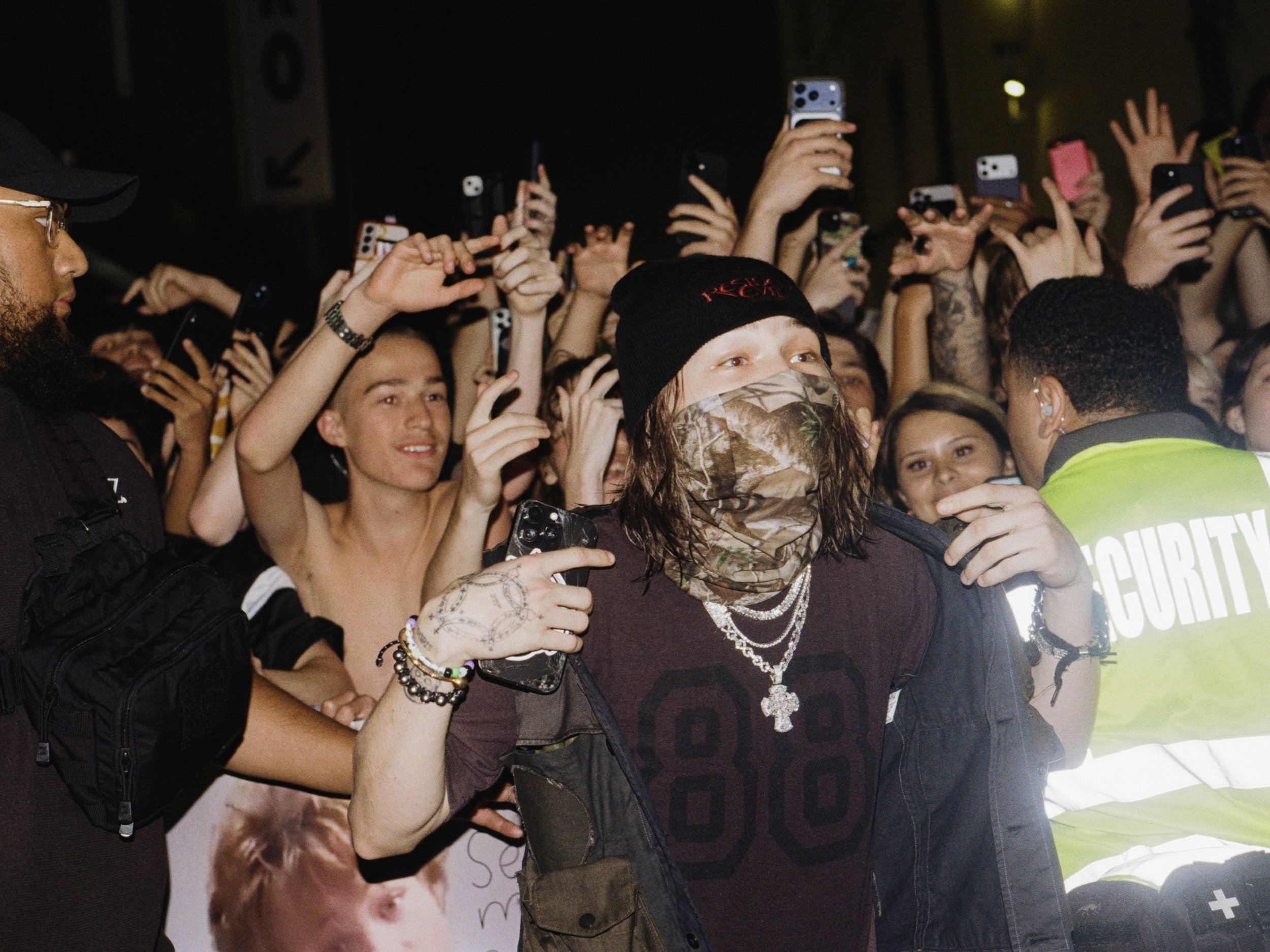 Nettspend with fans after Sydney show shot by Sorrynotallowed