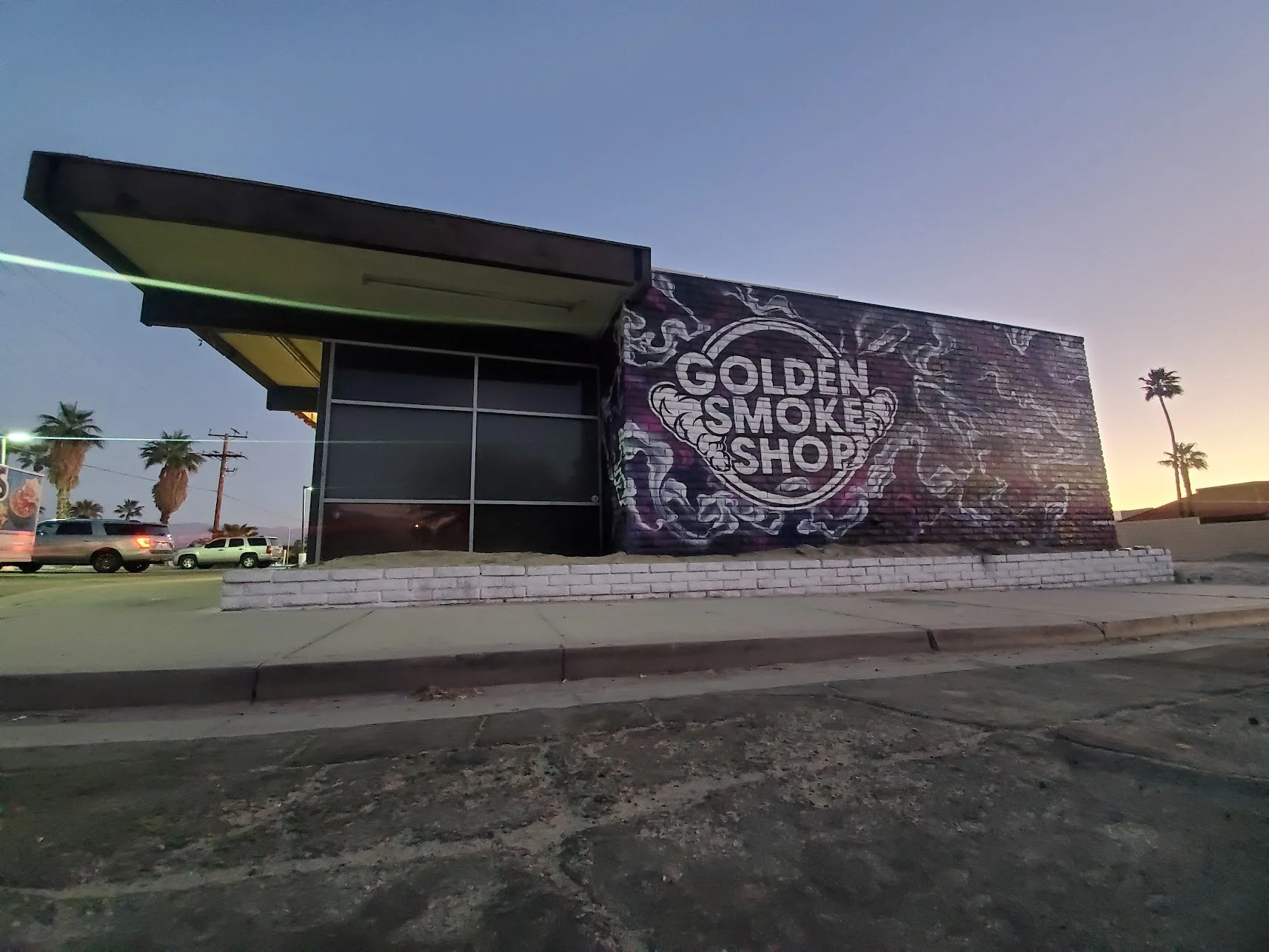 Golden Smoke Shop
Palm Springs, Ca