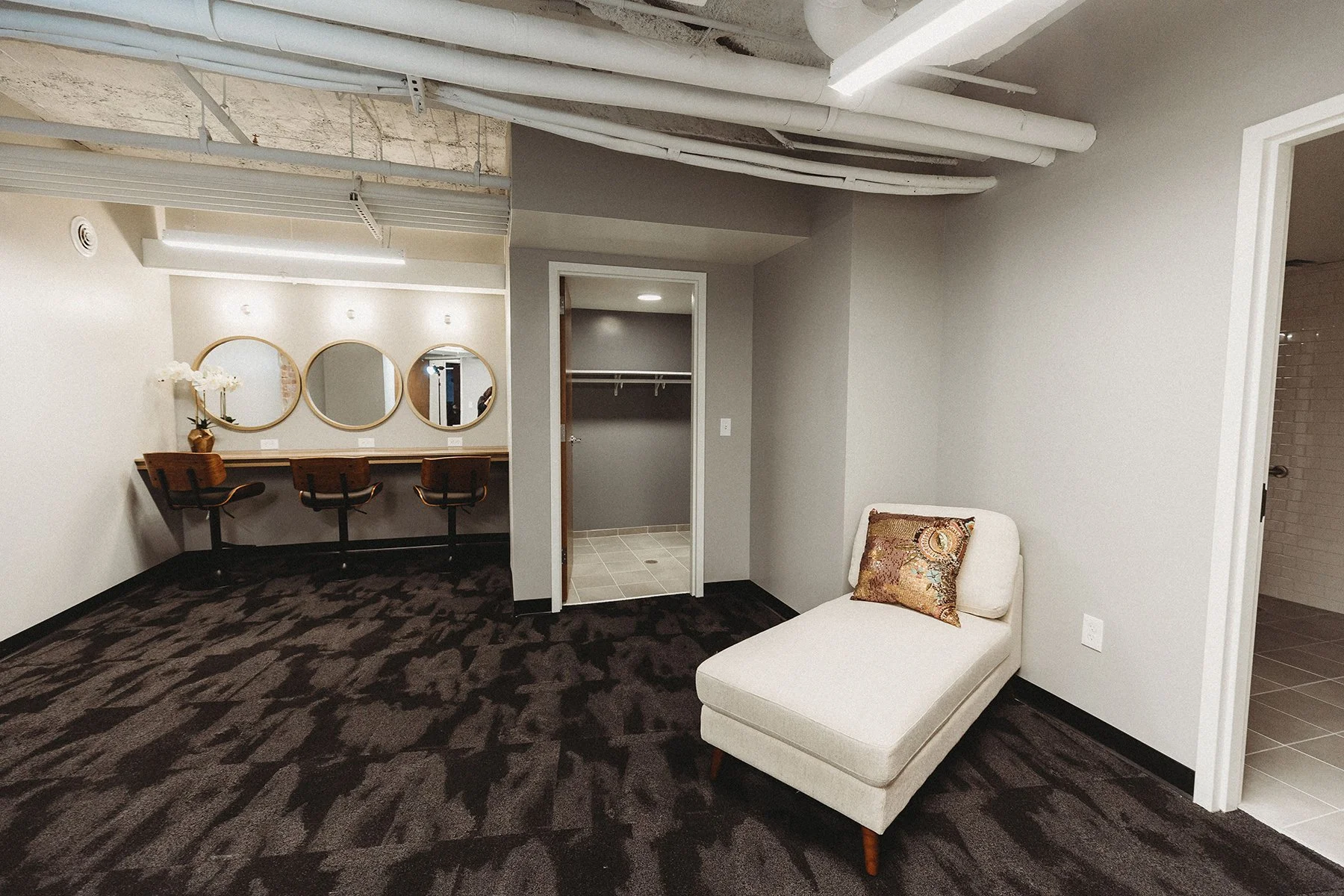 Dressing-Suites_Dayton-Arcade-Events_040.jpg?format=2500w