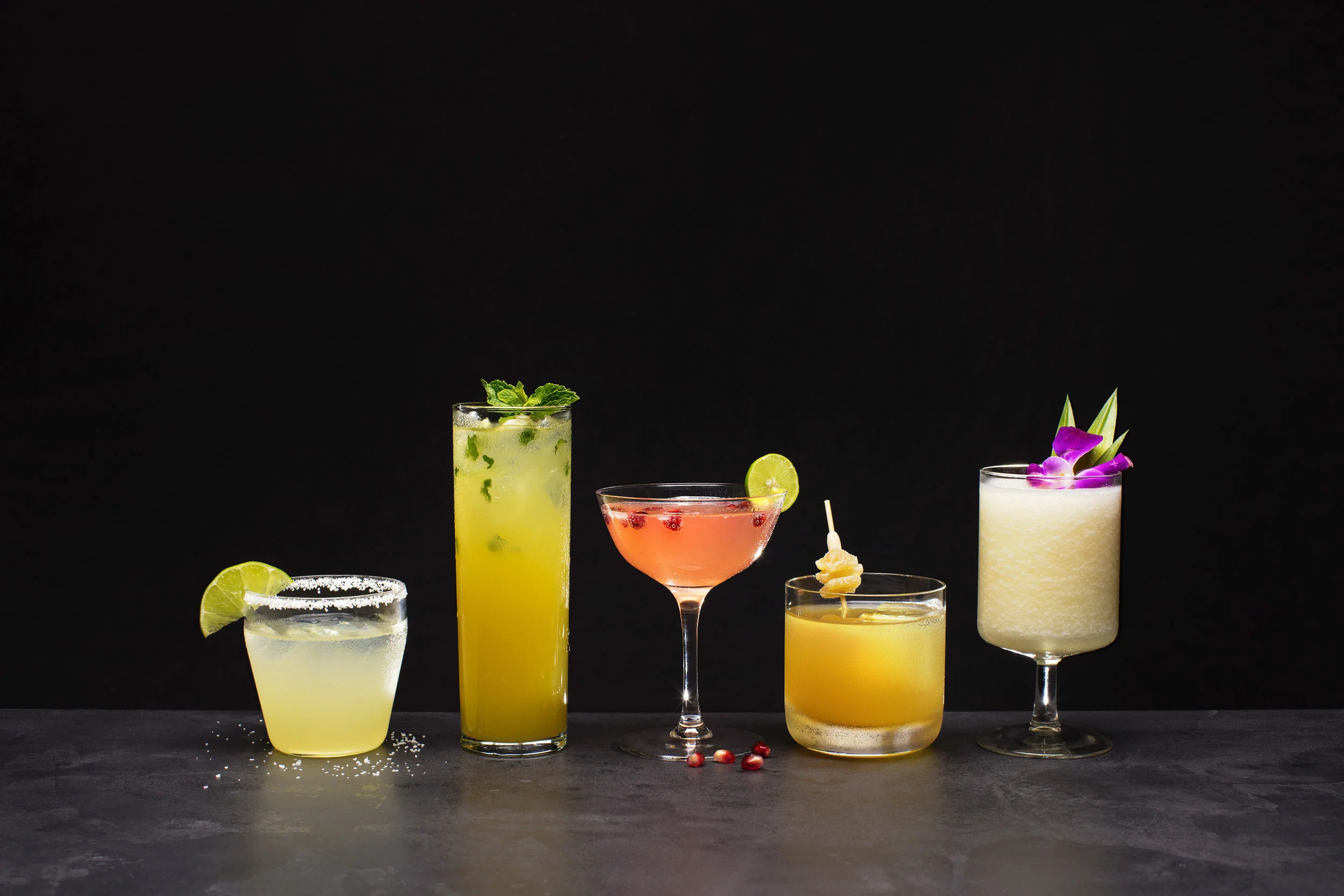 FVPV1002_Cocktails_Group_Shot_Dark_0343_Kvv1_3k_sRGB.jpg