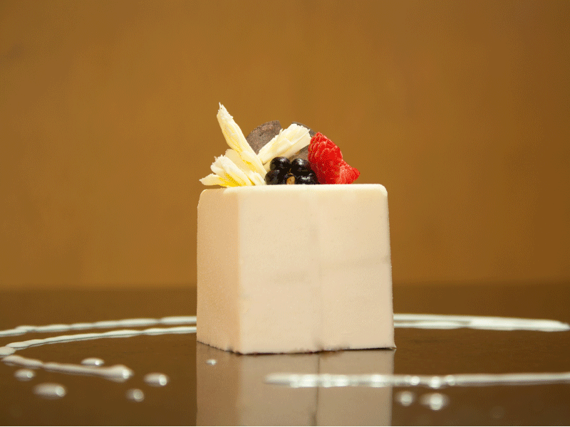 White chocolate cake