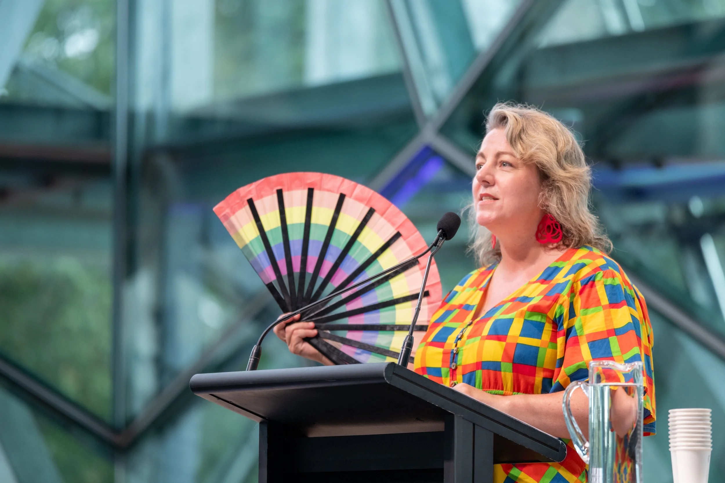 Nelly Thomas fans themselves.