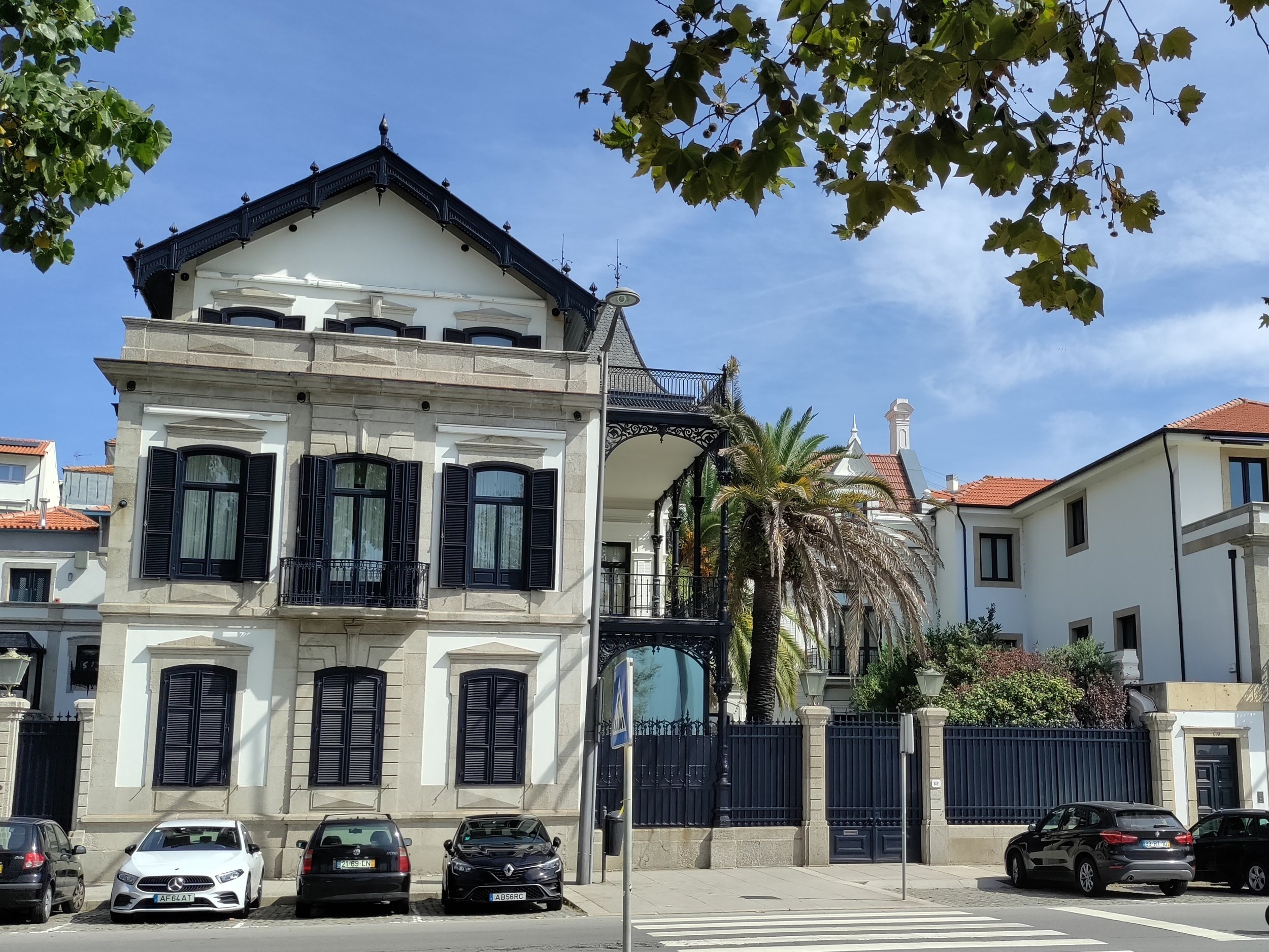 Porto: house near the ocean