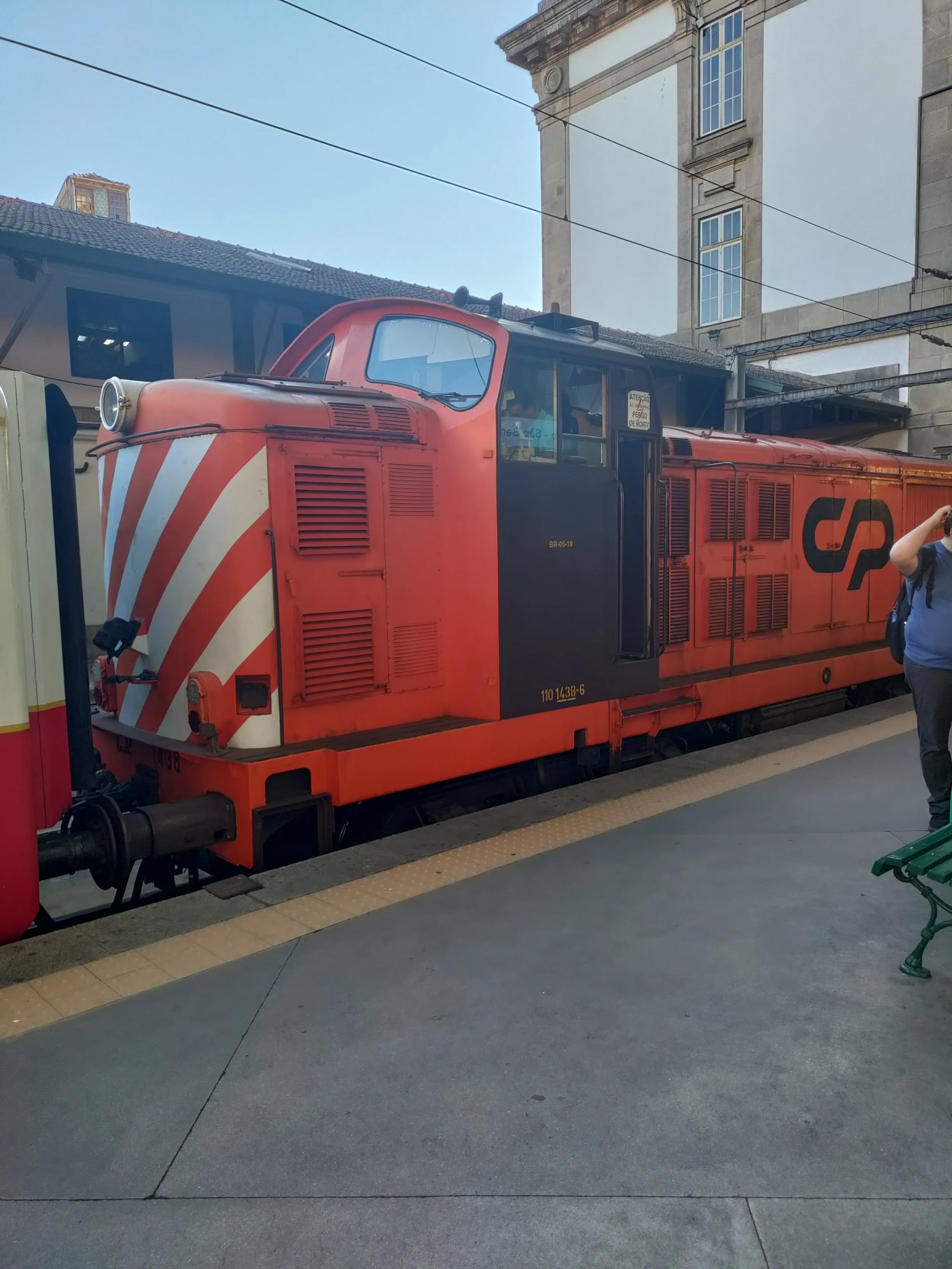 Engine on the Duoro river train