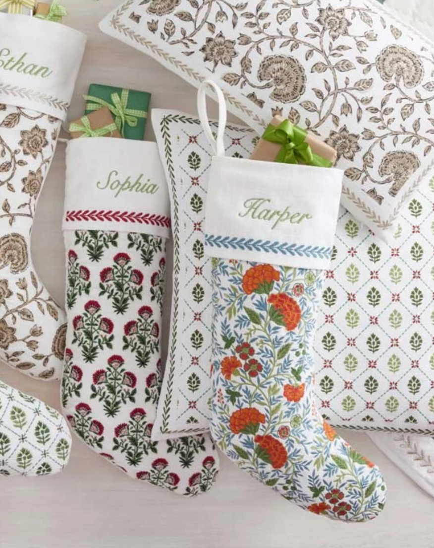 Embroidered Stocking_Both colors.png