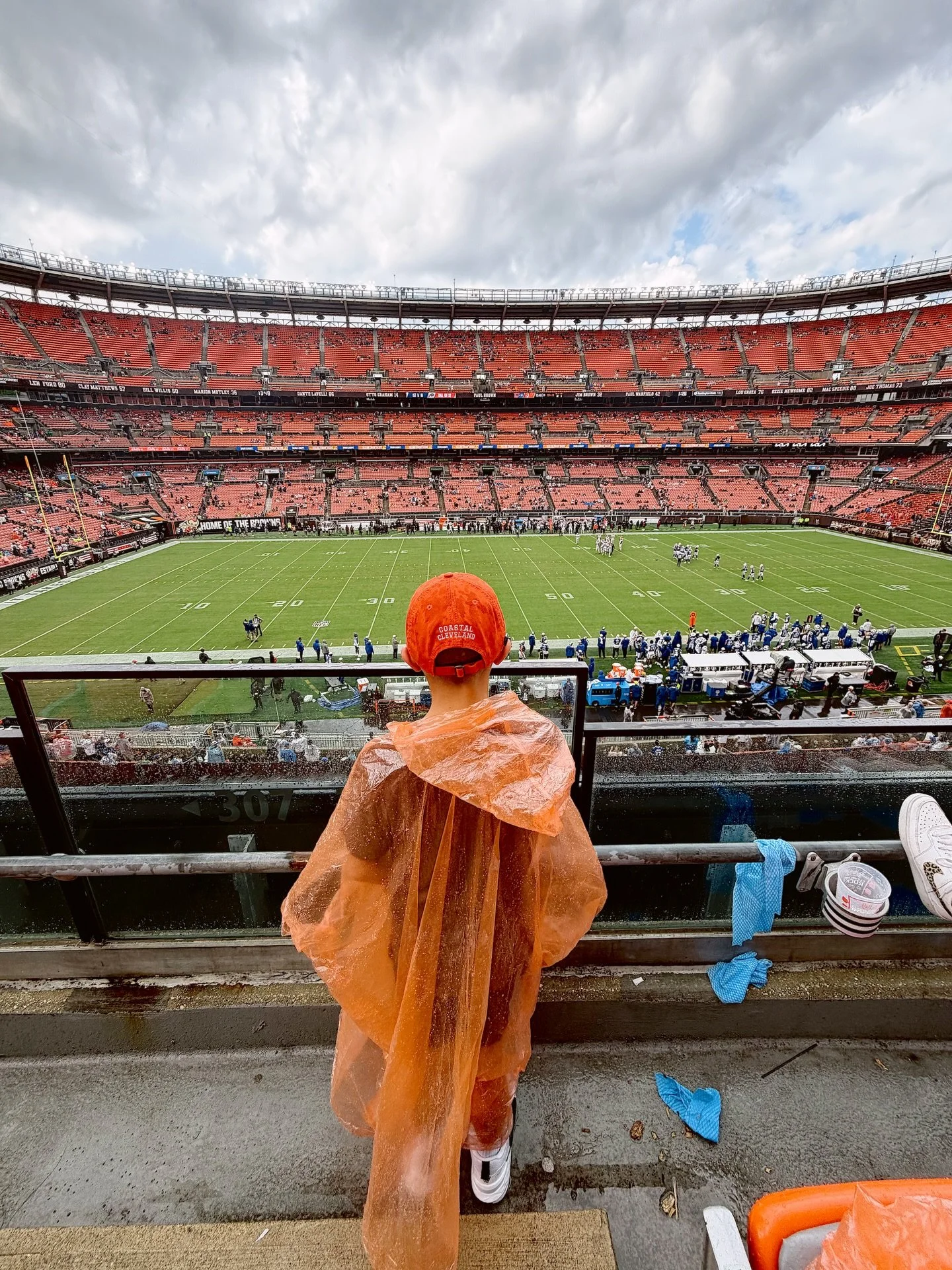 A little boy, his first visit to a Browns game, his CC hat and a very big storm on the way. Saturday, August 22. 

🏈🧡

Cozy season is around the corner and my CLE football mocknecks just arrived back in stock TODAY!