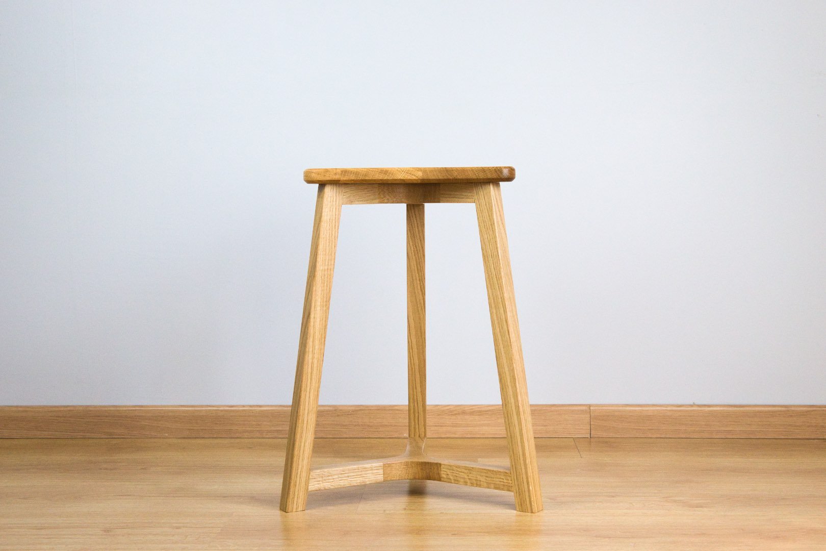 Tabouret chêne - japandi