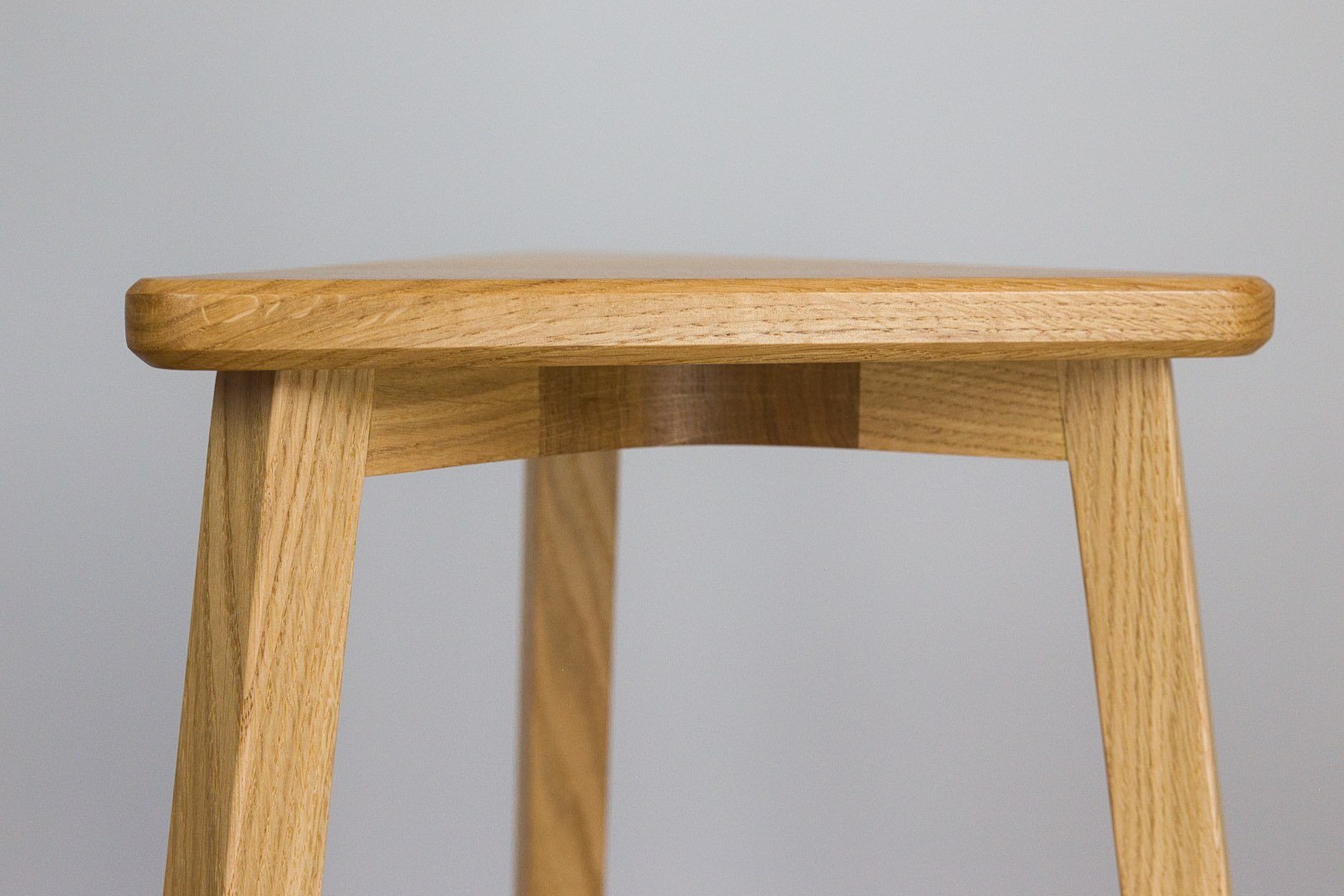 Assise du tabouret japandi
