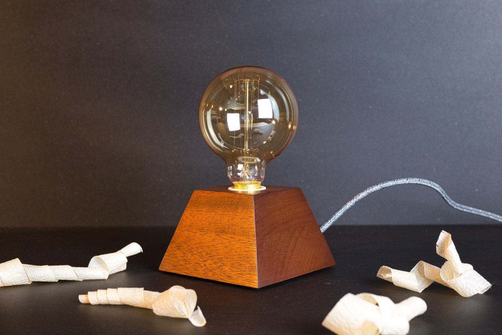 Lampe Mahogany Edison - Atelier Samo