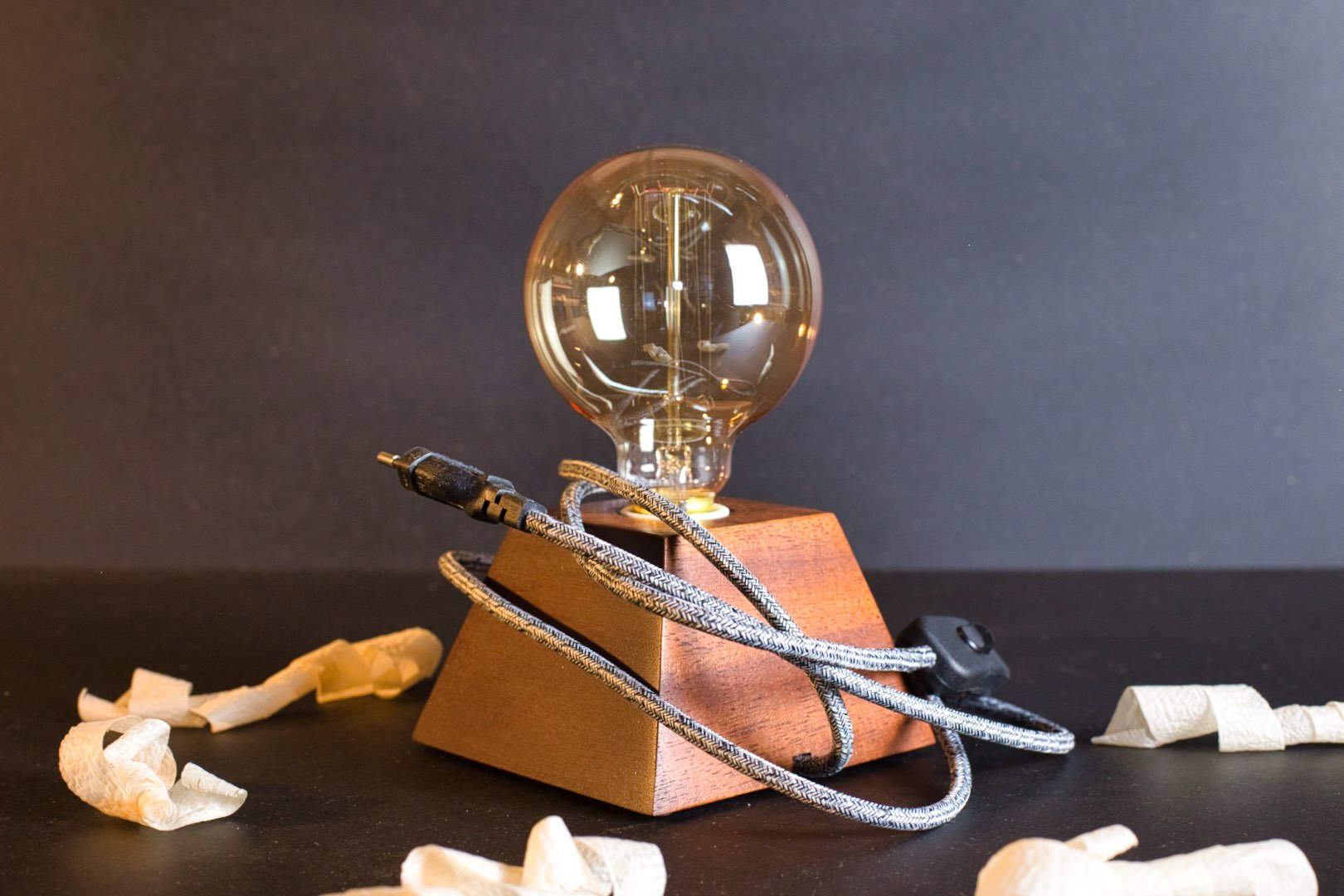 Lampe Mahogany Edison - fil tressé - Atelier Samo